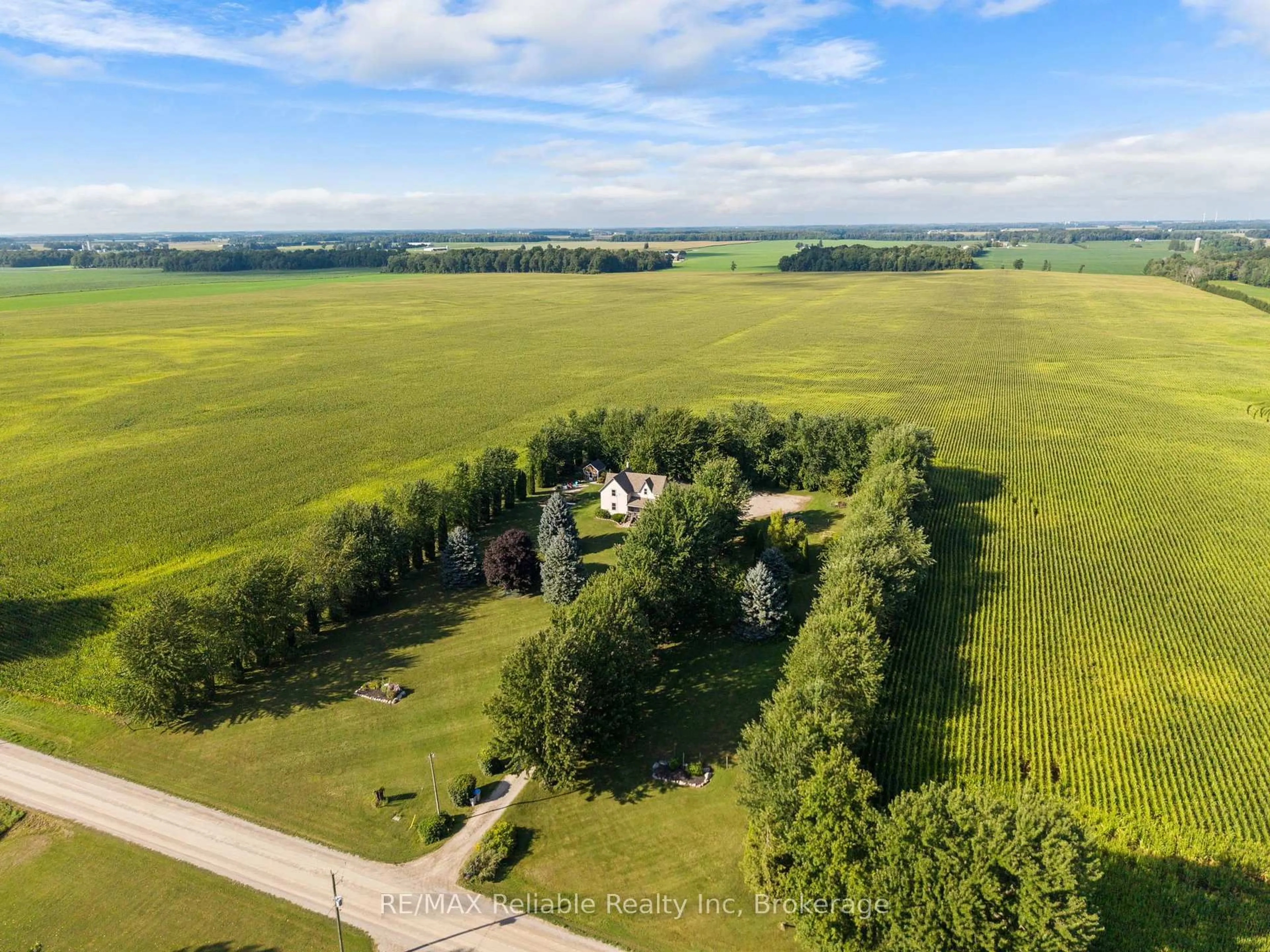 A pic from outside/outdoor area/front of a property/back of a property/a pic from drone, unknown for 43488 Chiselhurst Rd, Huron East Ontario N0M 2E0