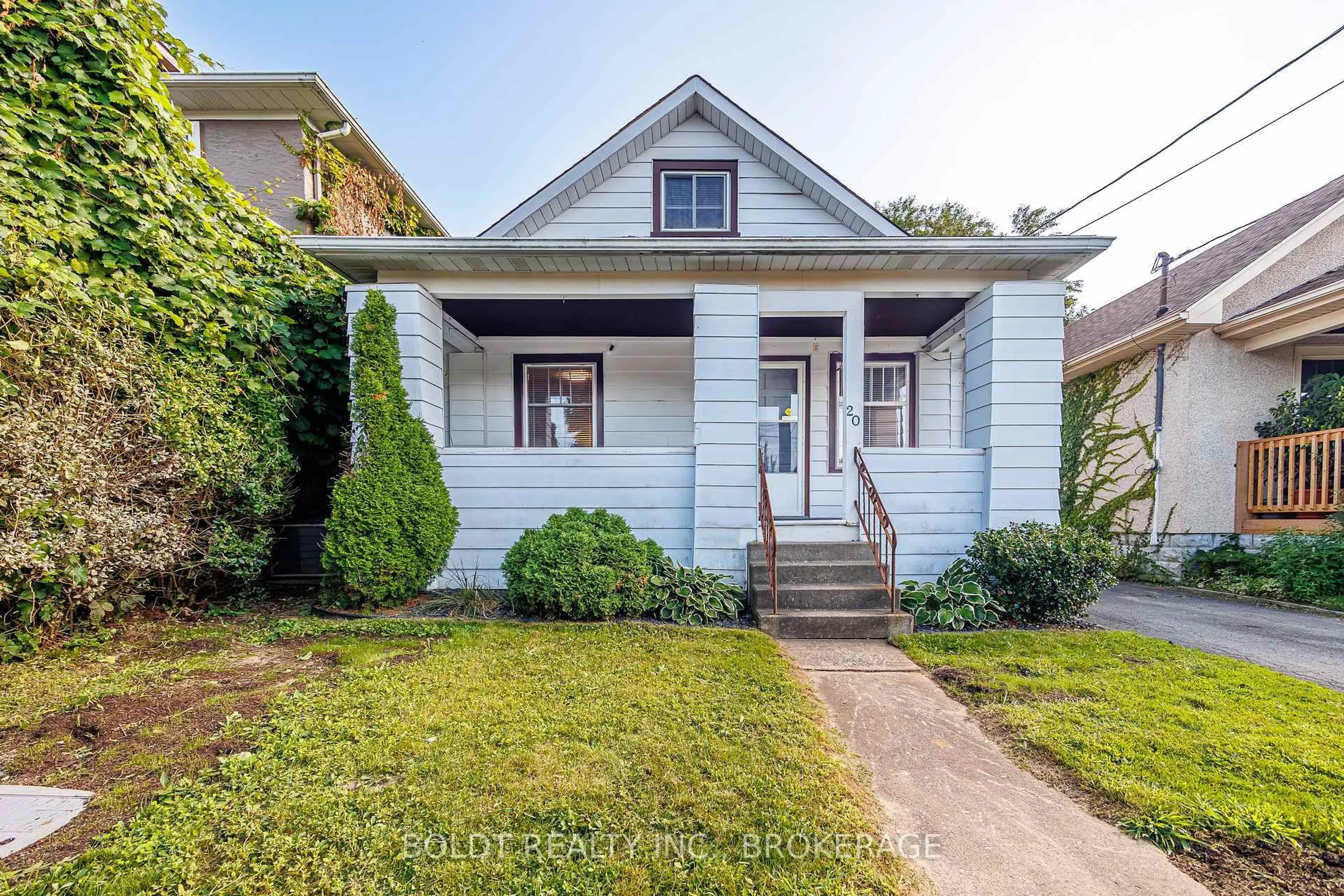 Unknown for 20 Stuart Ave, St. Catharines Ontario L2R 1M7