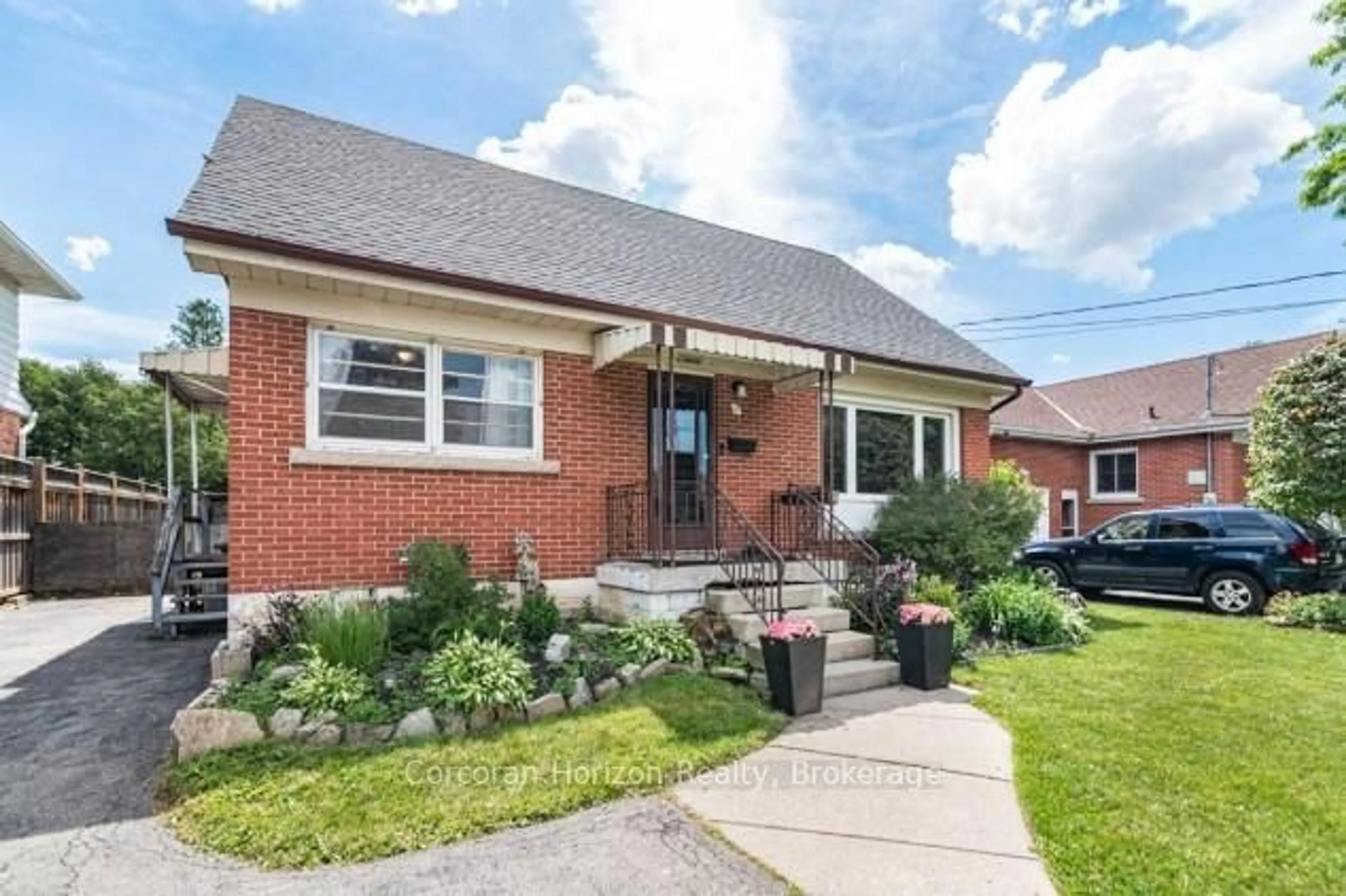 Home with brick exterior material, street for 43 Wyngate Ave, Hamilton Ontario L8G 1T3