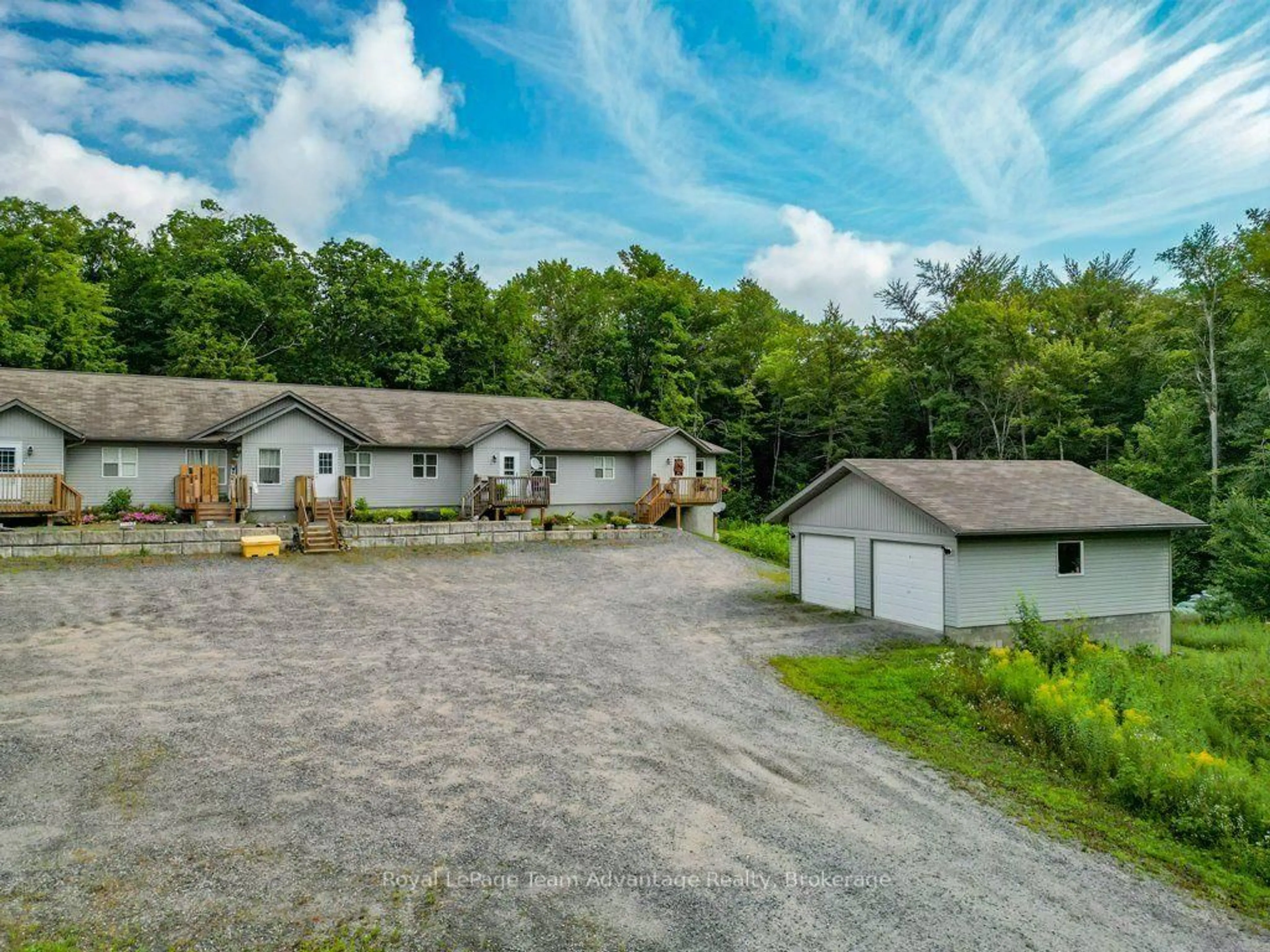 A pic from outside/outdoor area/front of a property/back of a property/a pic from drone, street for 45 Seguin Pl #5, Seguin Ontario P2A 2W8