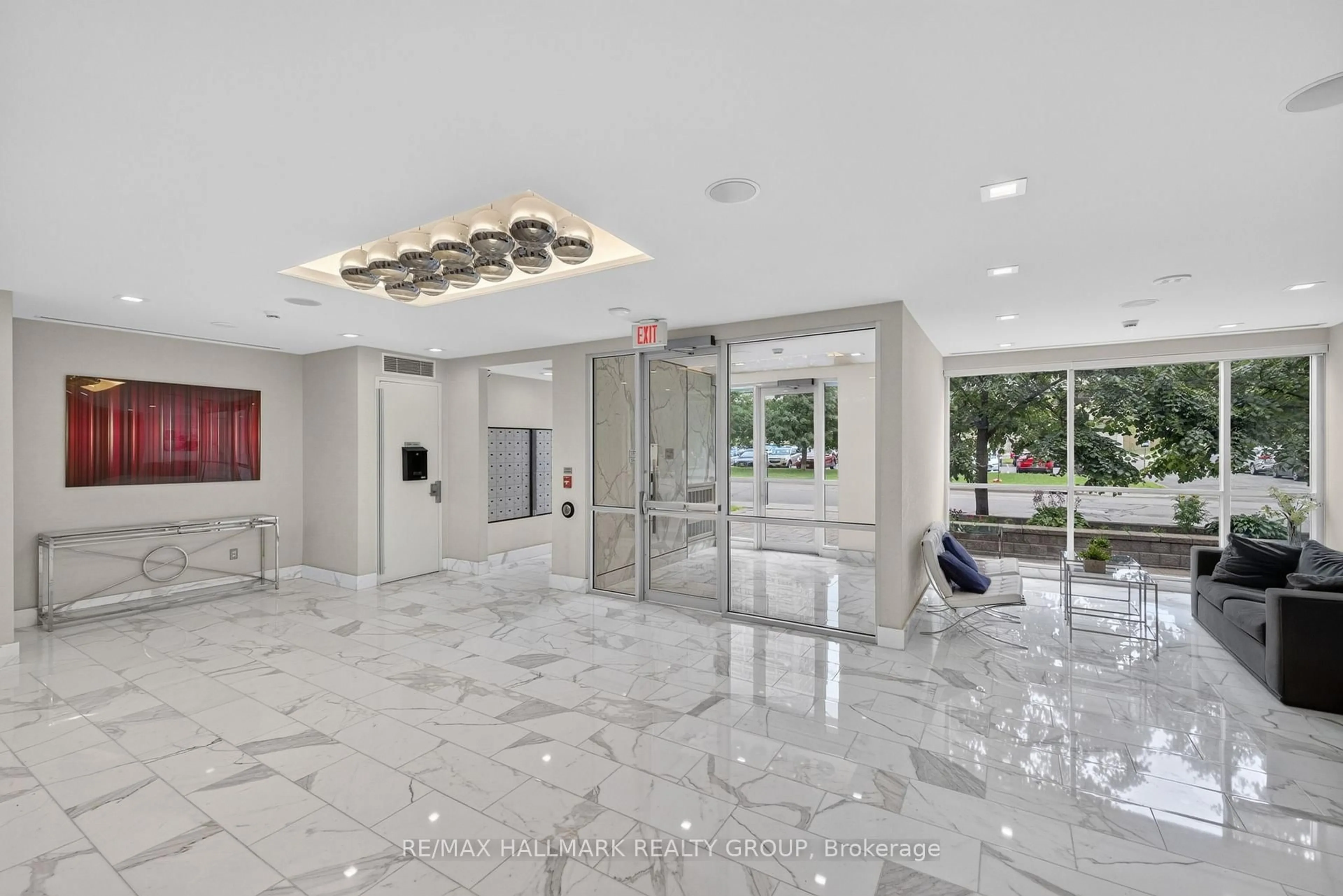 Lobby for 201 Parkdale Ave #408, Ottawa Ontario K1Y 1E8
