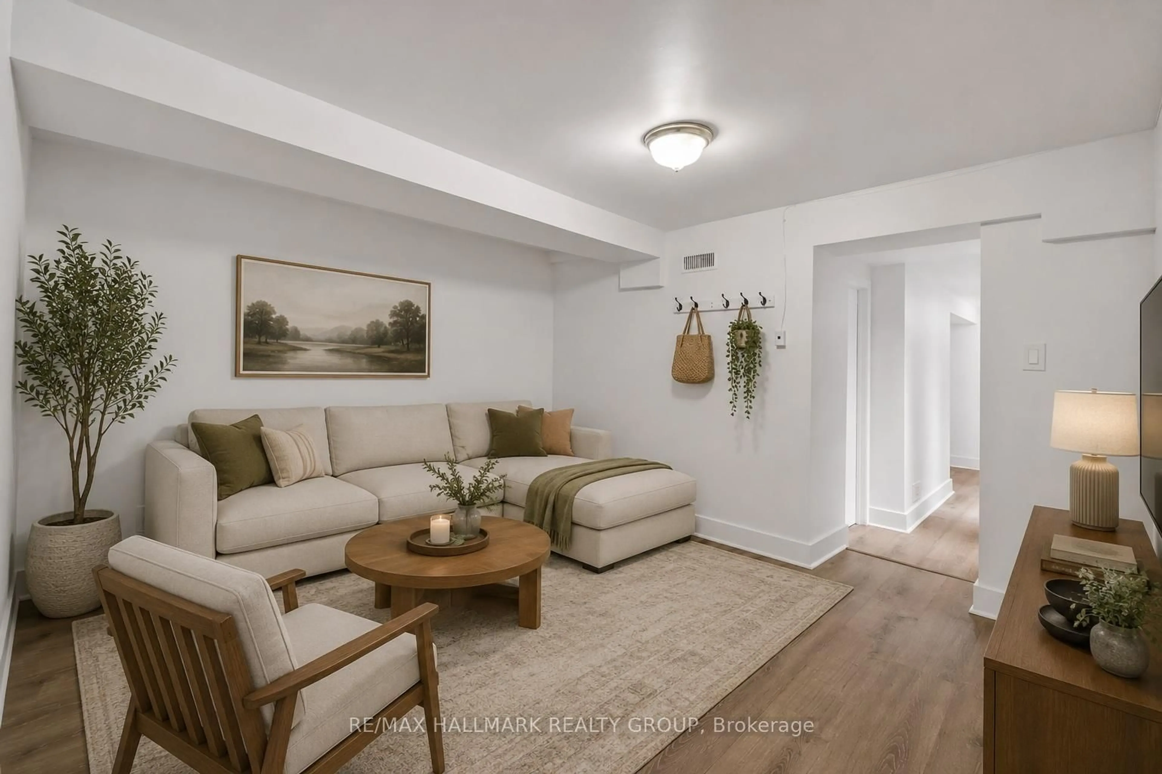 Living room with furniture, unknown for 50 Aylmer Ave, Ottawa Ontario K1S 2X1