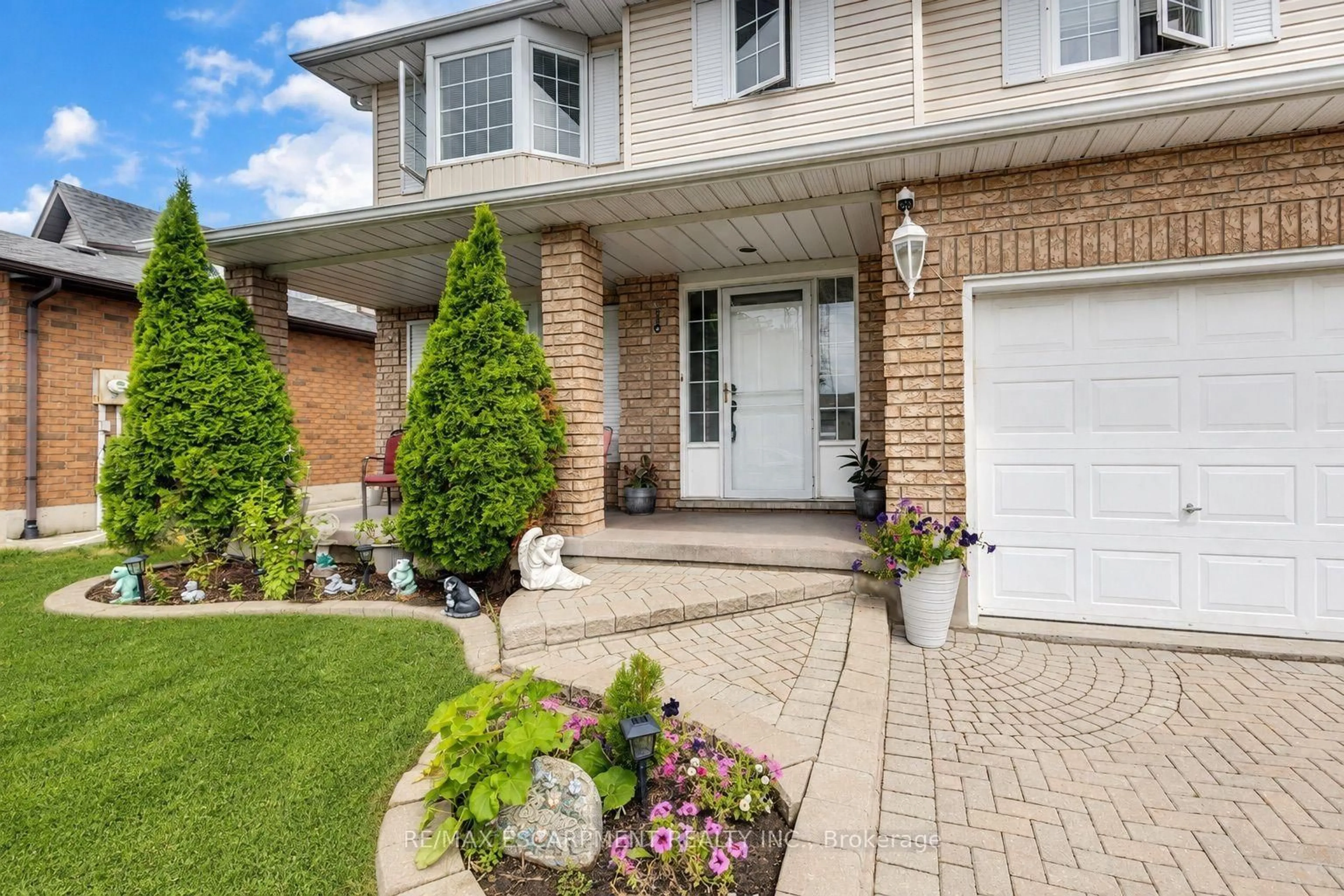 Home with brick exterior material, street for 172 Alderlea Ave, Hamilton Ontario L0R 1W0