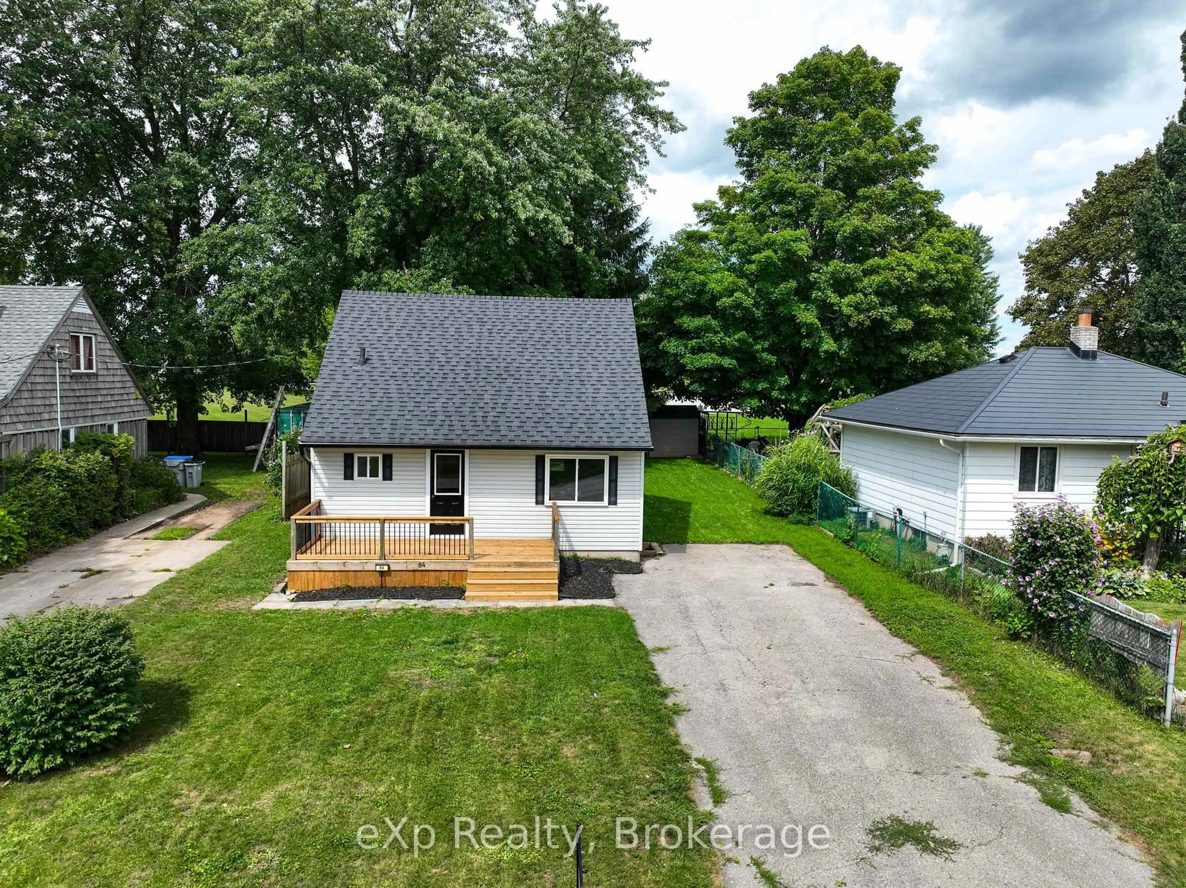 A pic from outside/outdoor area/front of a property/back of a property/a pic from drone, street for 84 Victoria Blvd, Huron East Ontario N0M 1L0