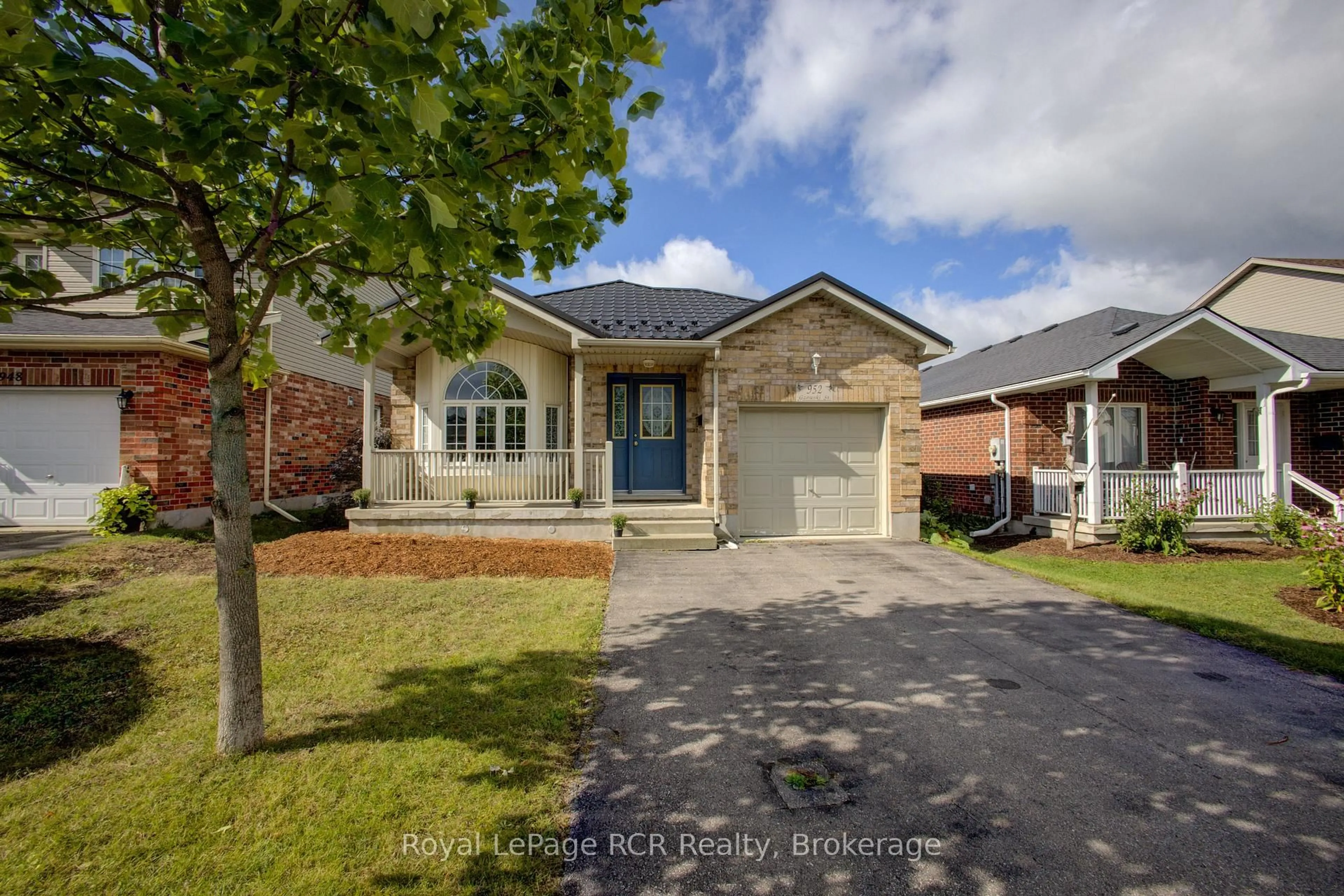 Home with brick exterior material, street for 952 Gzowski St, Centre Wellington Ontario N1M 3V9