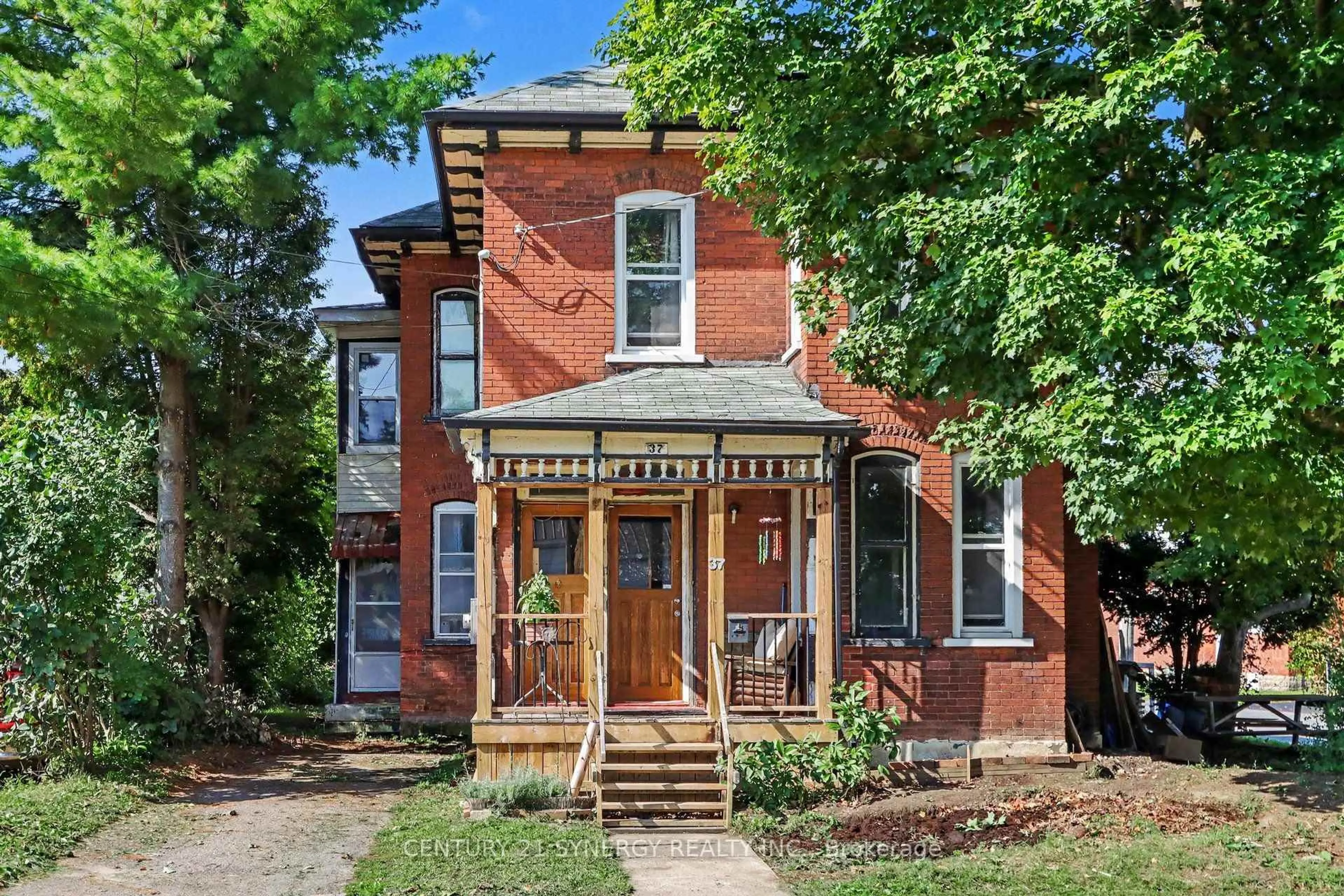 Home with brick exterior material, street for 37 Smiths Falls Ave, Smiths Falls Ontario K7A 3B2