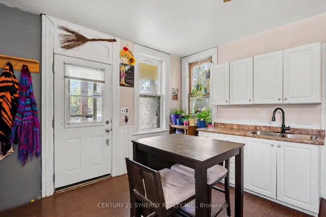 37 Smiths Falls Ave, Smiths Falls 3