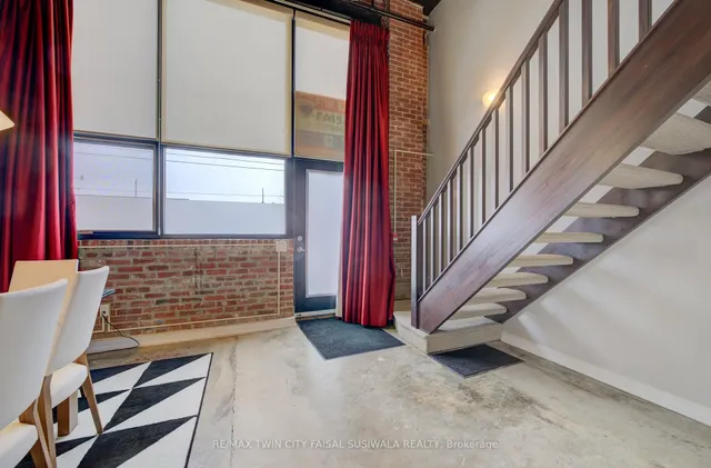 85 Spruce St #112, Cambridge 3
