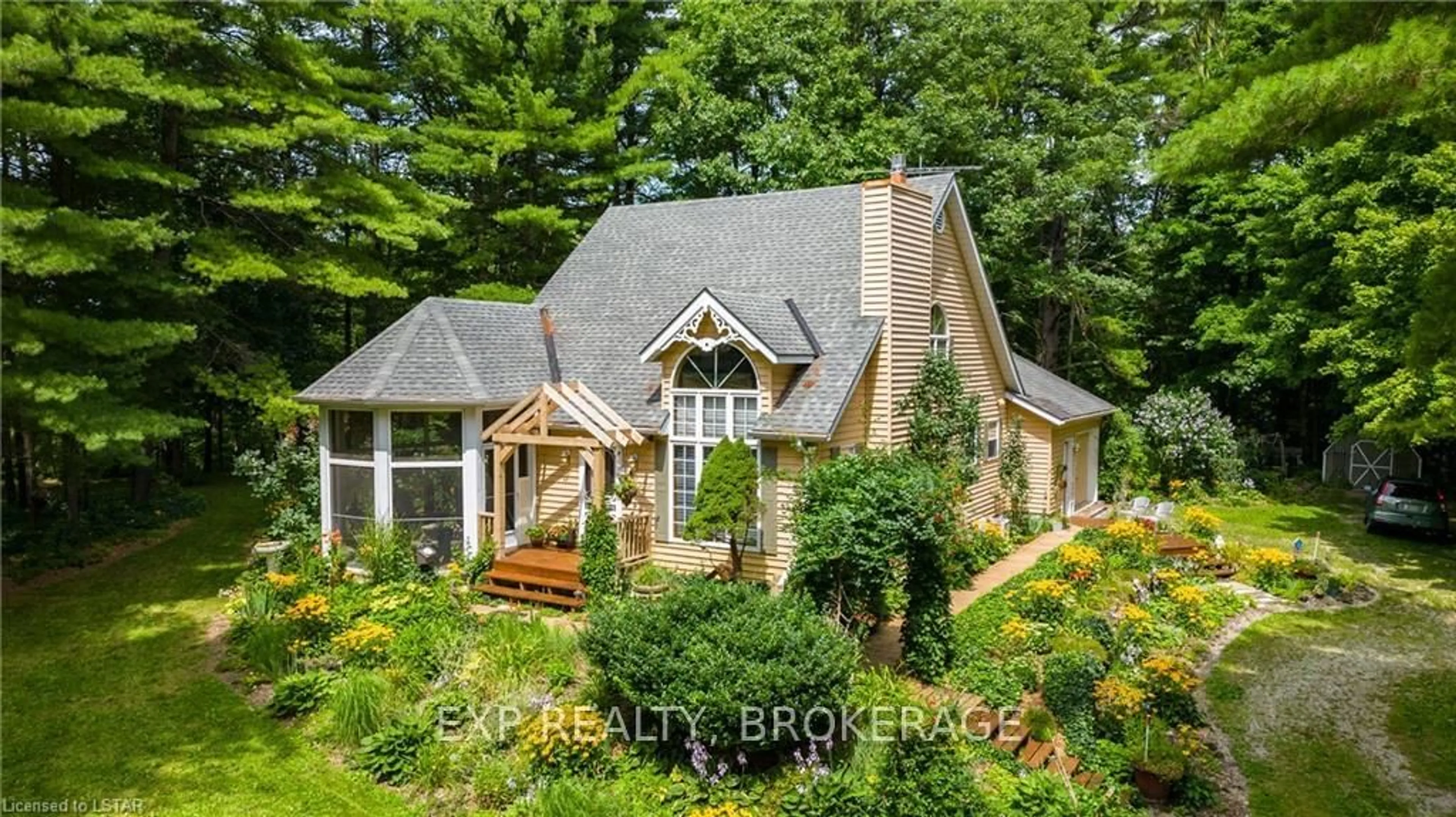 Home with brick exterior material, unknown for 55516 Heritage Line, Bayham Ontario N0J 1Y0