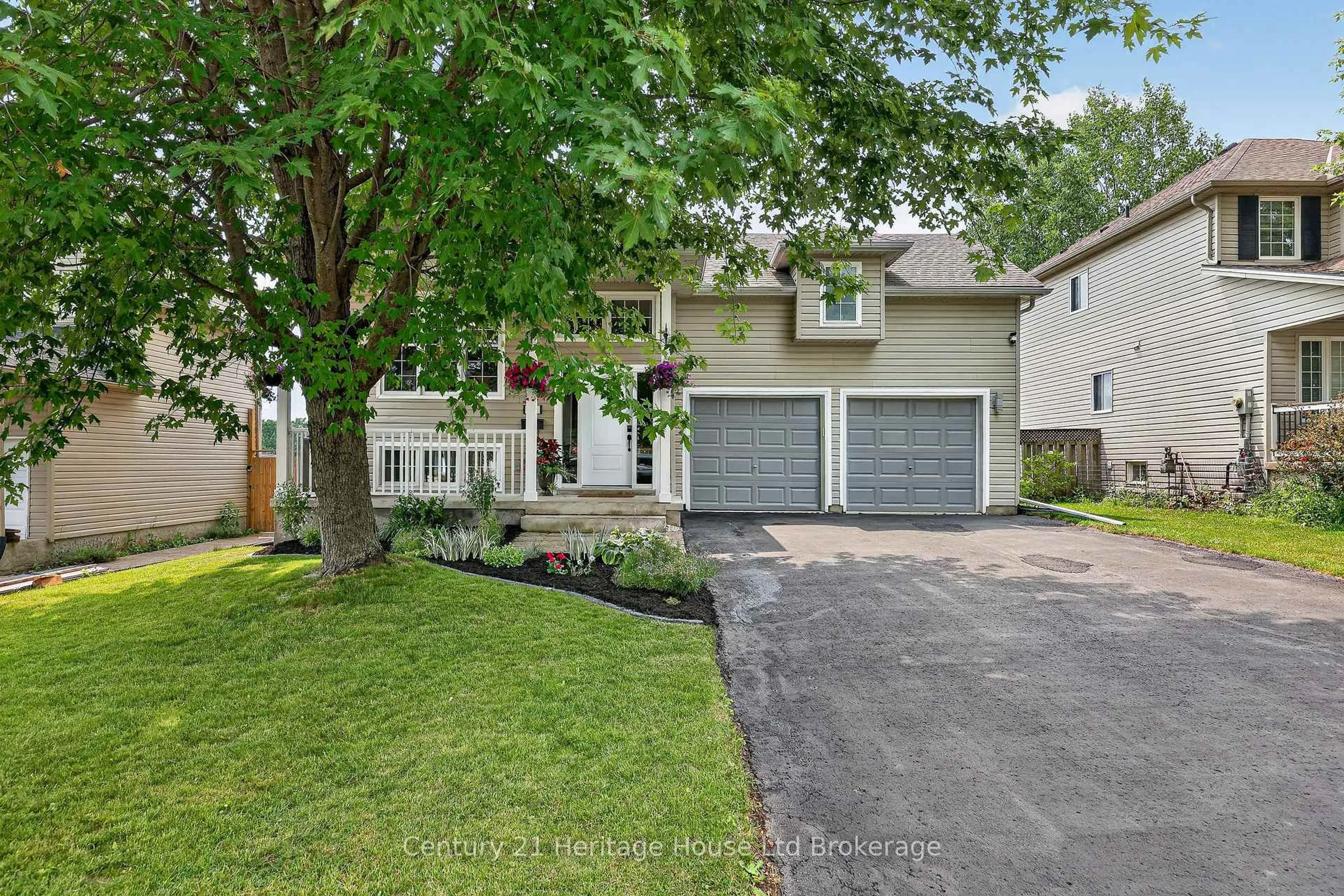 Unknown for 31 Owen St, Ingersoll Ontario N5C 4G7
