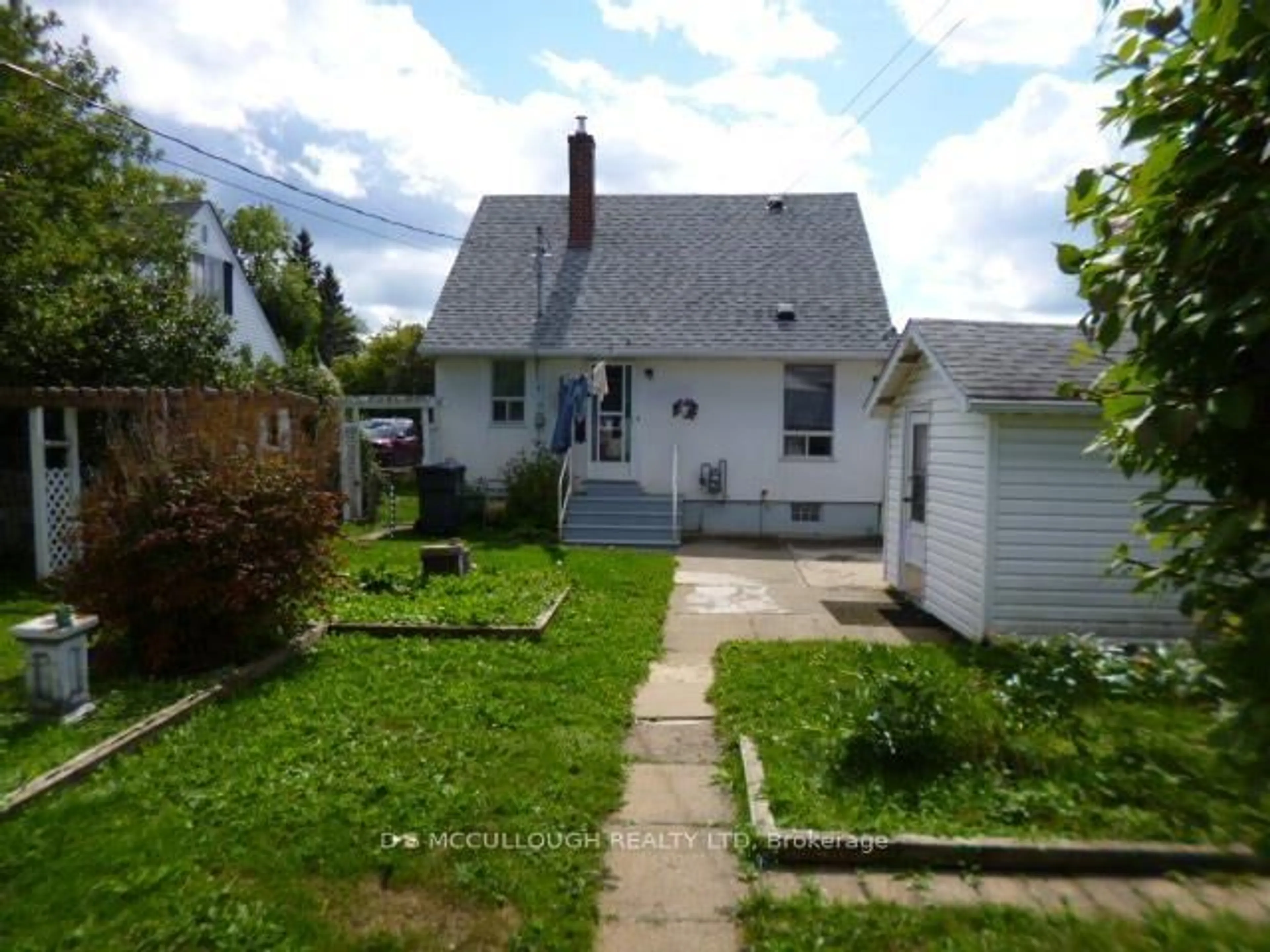 Unknown for 267 Frederica St, Thunder Bay Ontario P7E 3W1
