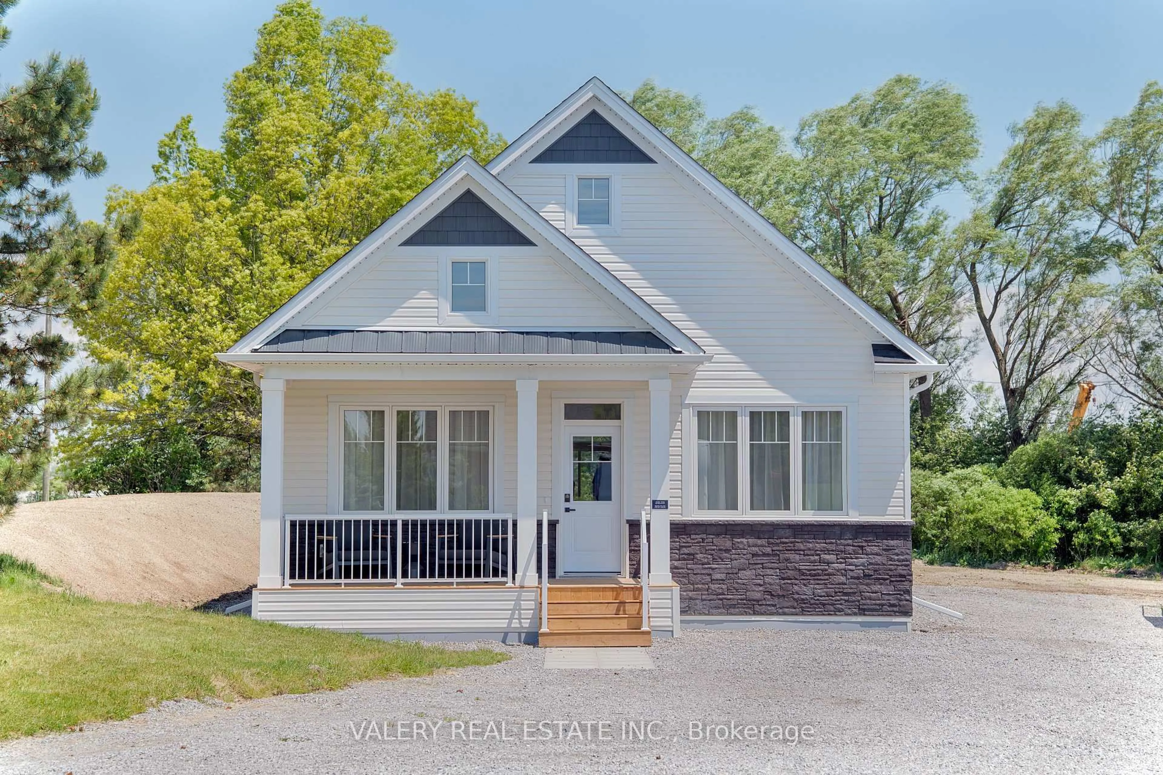 Home with vinyl exterior material, street for 3033 Townline Rd #Unit M, Fort Erie Ontario L0S 1S1