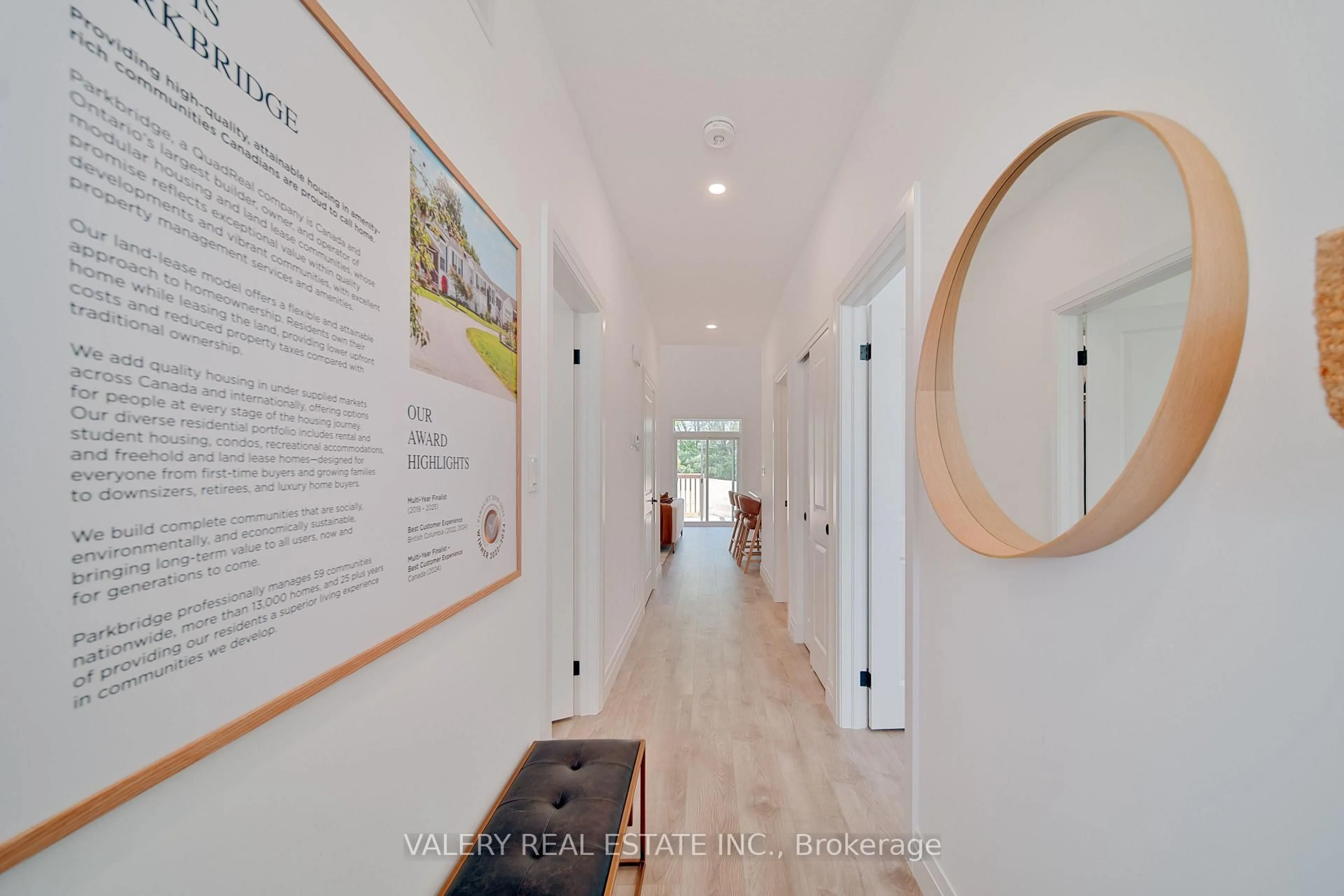 Indoor foyer for 3033 Townline Rd #Unit M, Fort Erie Ontario L0S 1S1