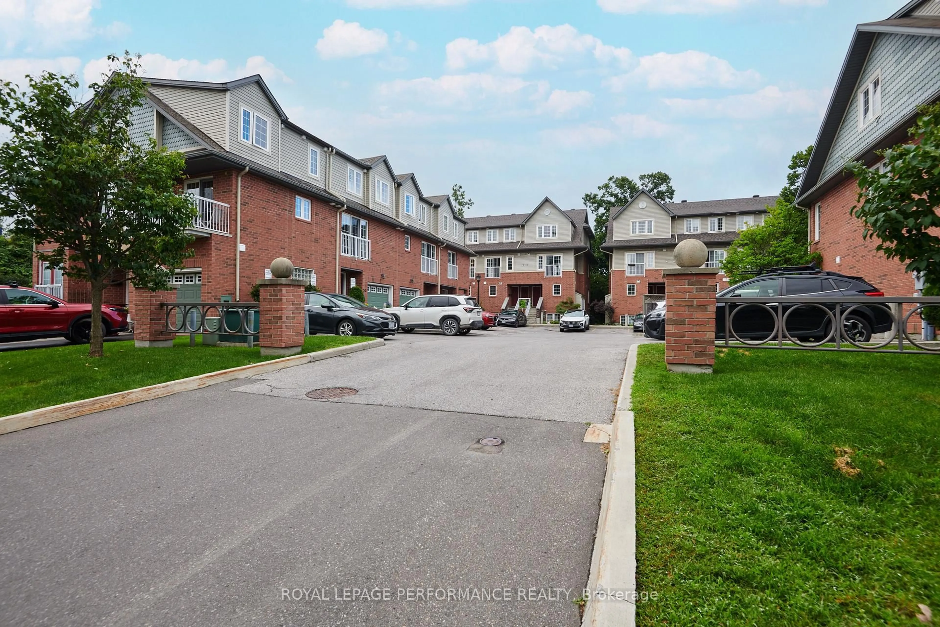 A pic from outside/outdoor area/front of a property/back of a property/a pic from drone, street for 64 Mayflower Private, Ottawa Ontario K2B 0A2