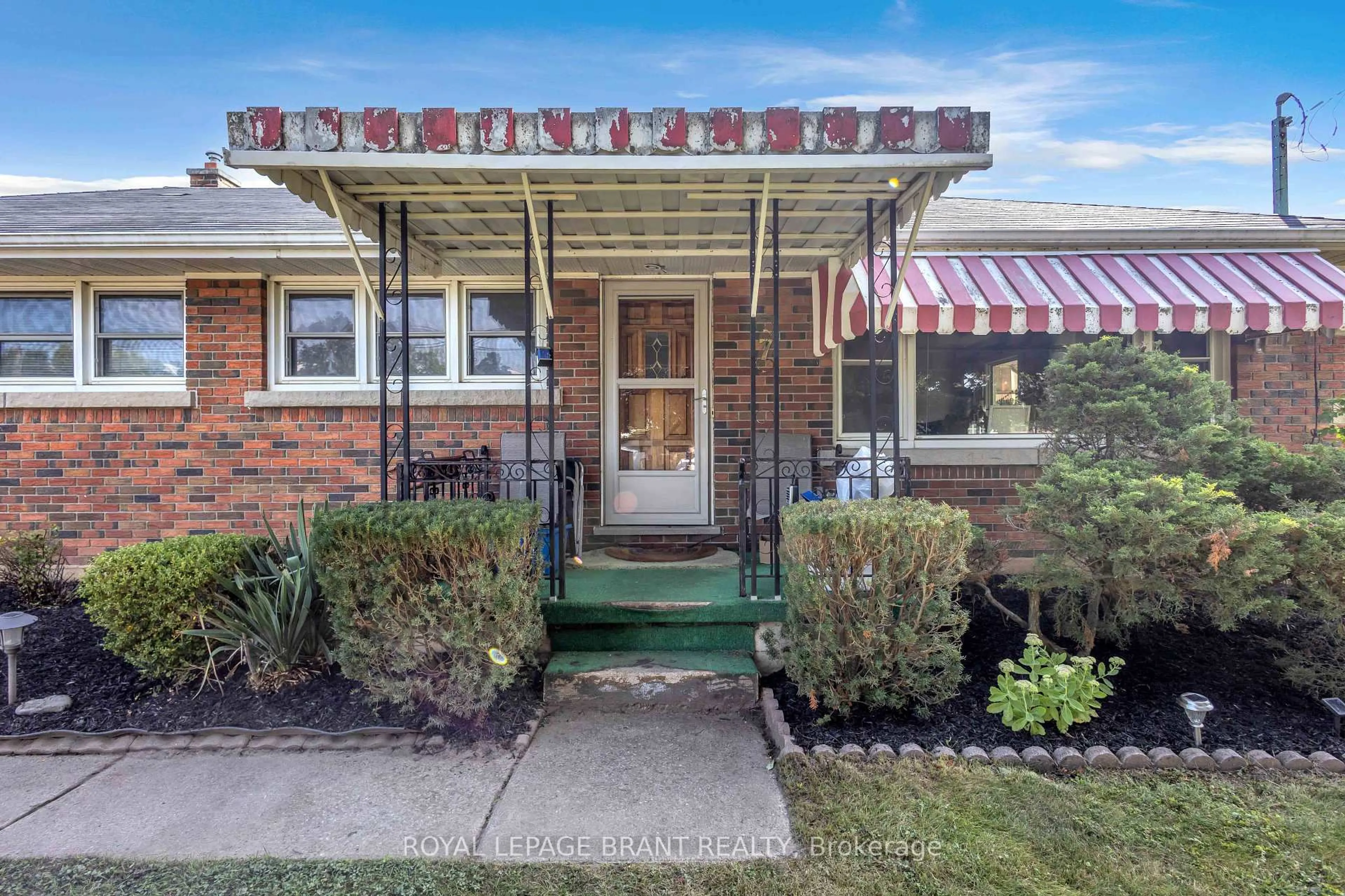 Unknown for 7 Willowdale St, Brant Ontario N3T 5L7
