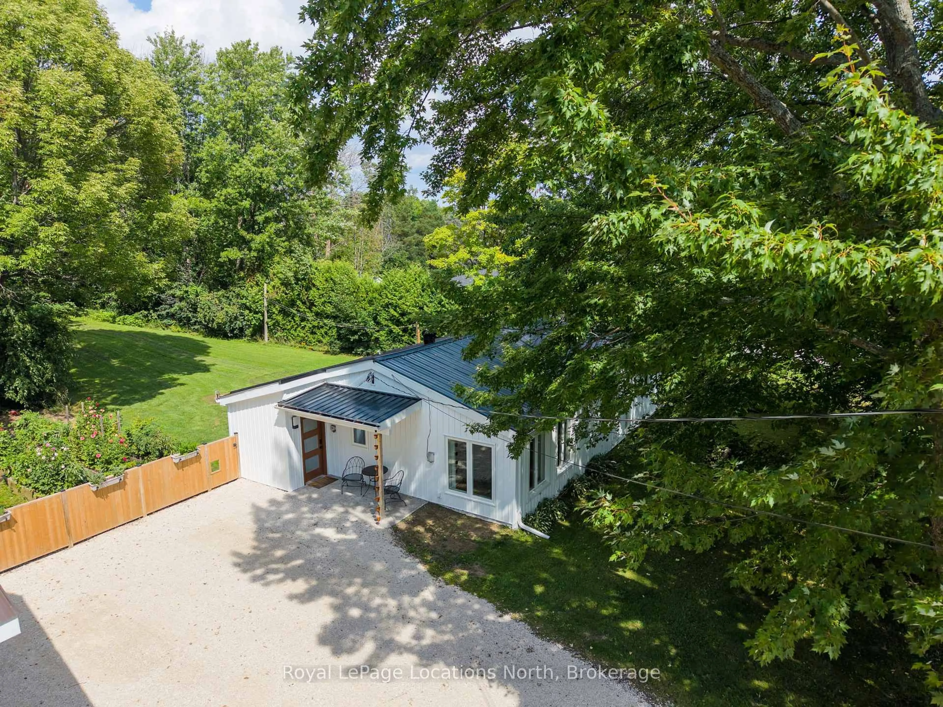 A pic from outside/outdoor area/front of a property/back of a property/a pic from drone, unknown for 145839 GREY ROAD 12, Meaford Ontario N4L 1W5