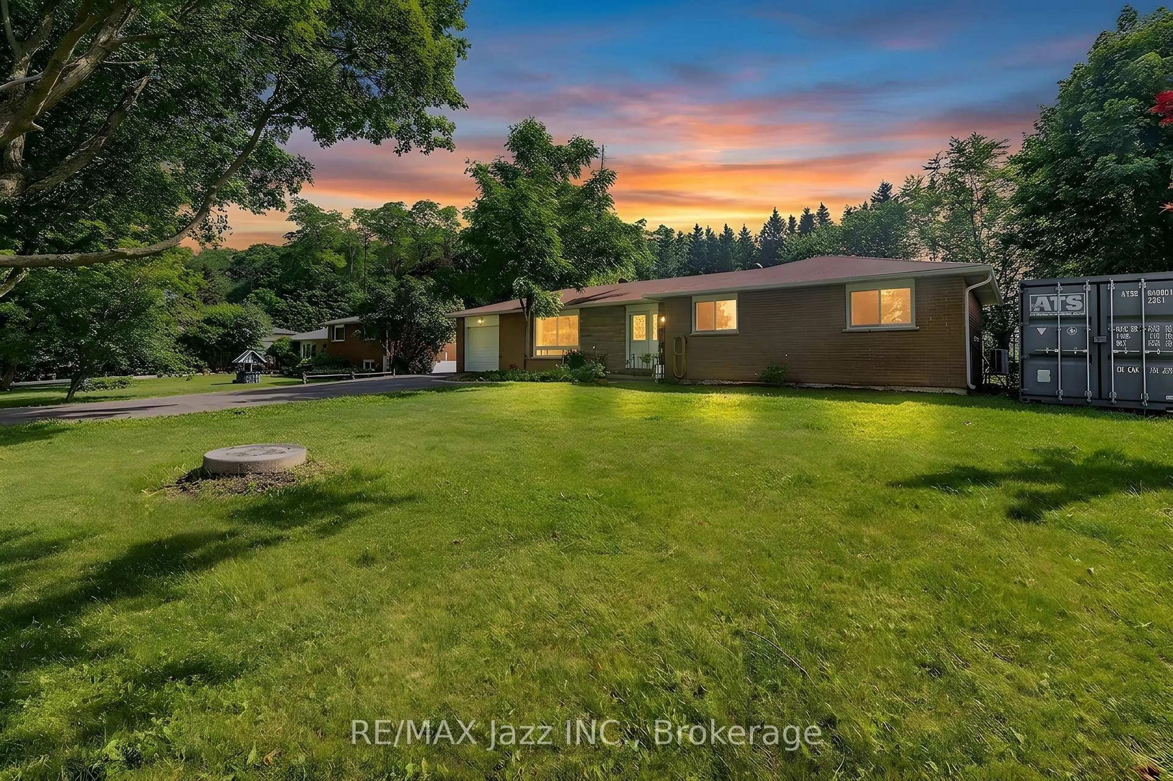 A pic from outside/outdoor area/front of a property/back of a property/a pic from drone, unknown for 3075 Zion Rd, Port Hope Ontario L1A 3V7
