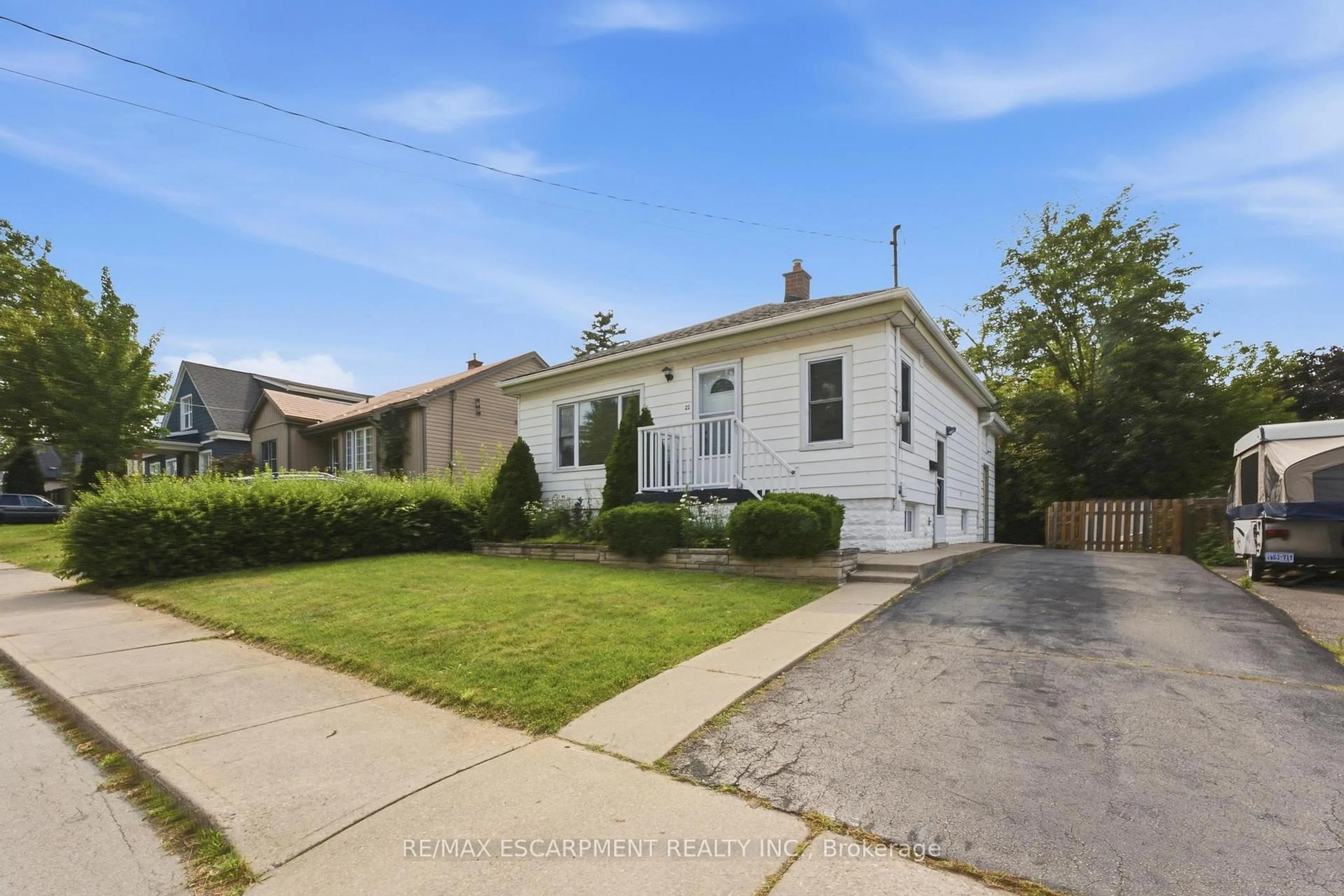 Unknown for 22 David Ave, Hamilton Ontario L9A 3V1