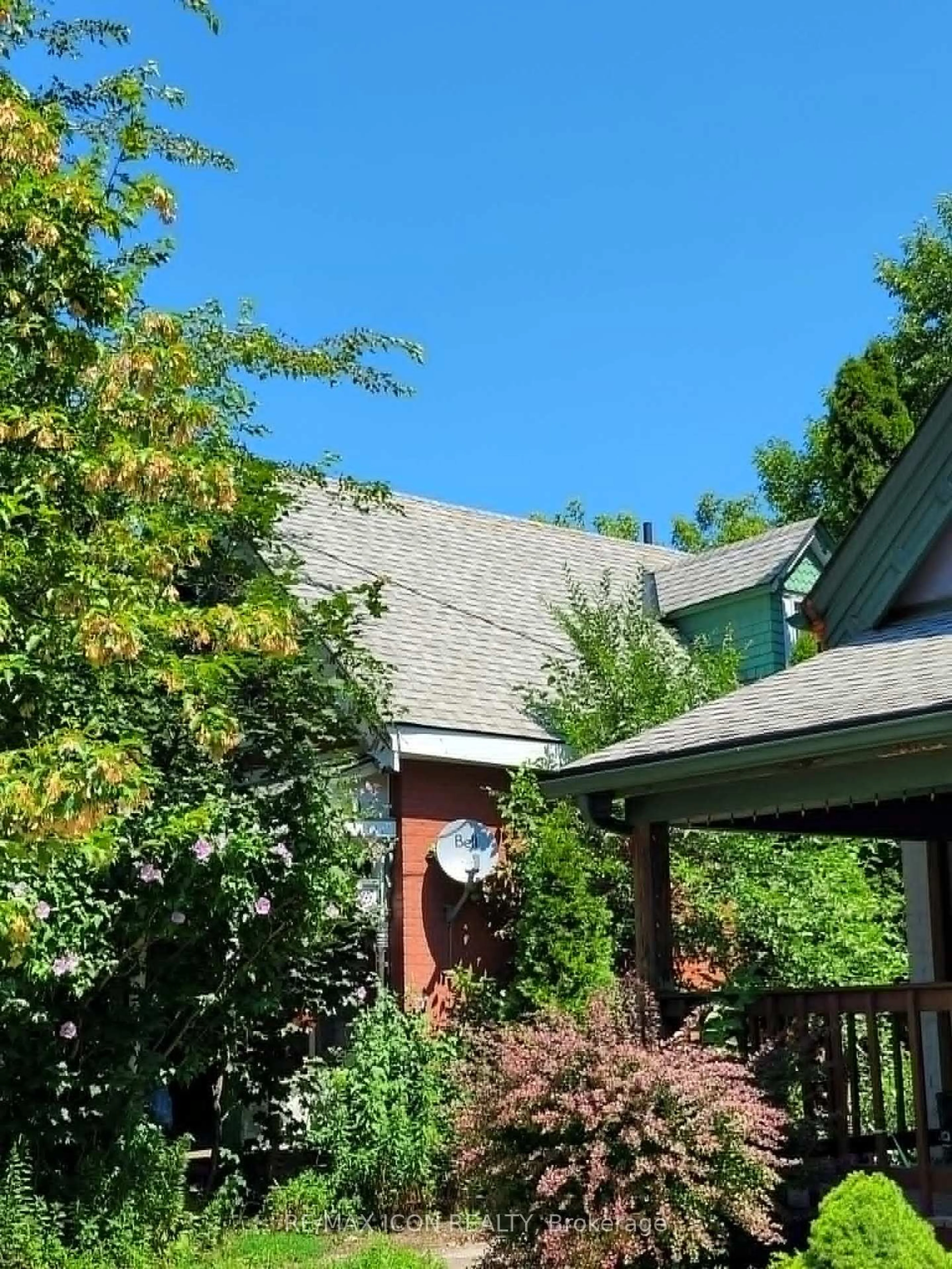 Unknown for 184 William St, London East Ontario N6B 3B7