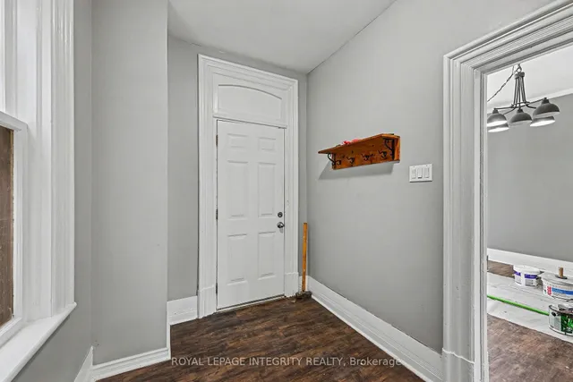 42 Elmsley St, Smiths Falls 3