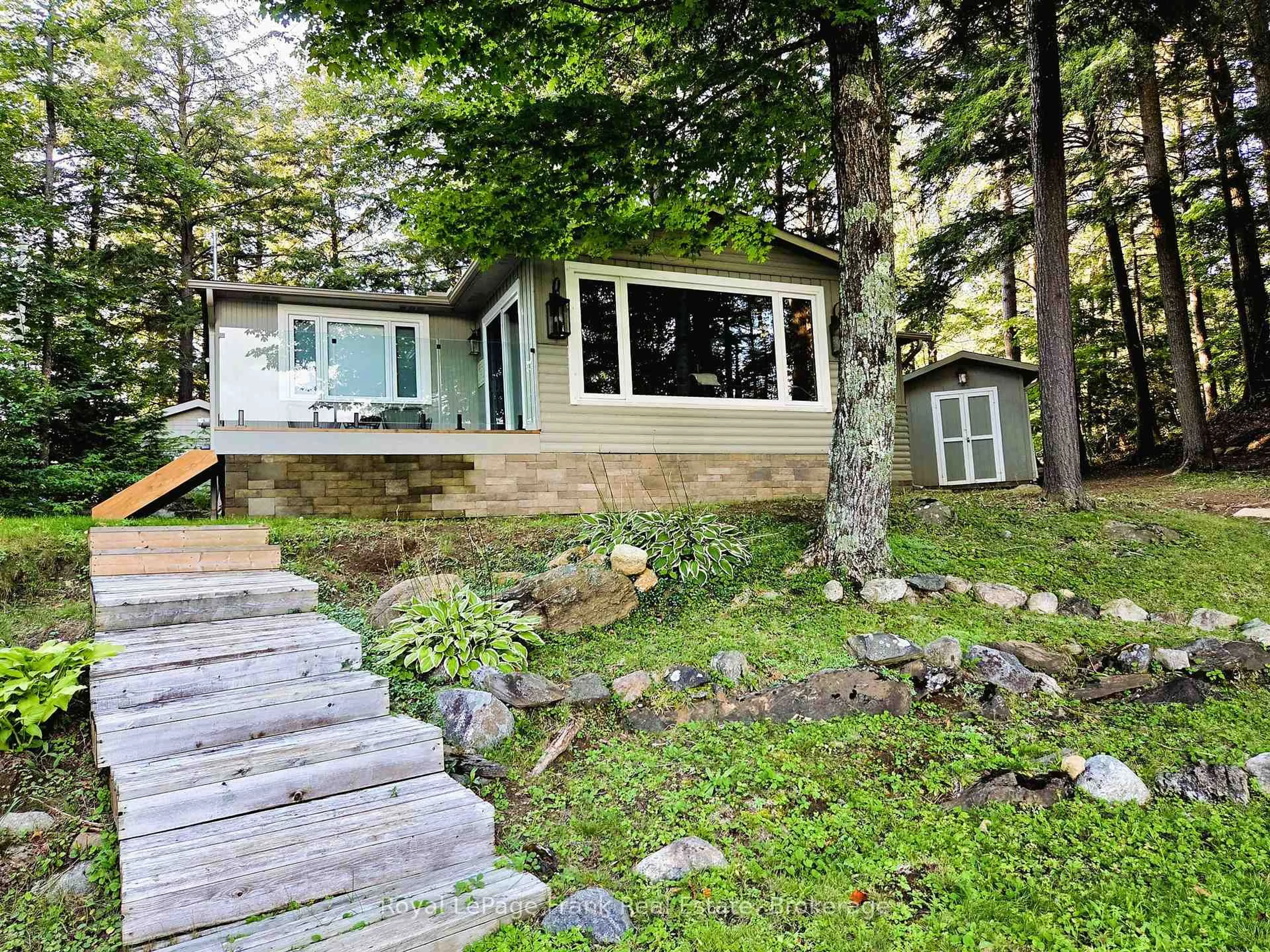 Unknown for 42 Jade Crt, Coe Hill Ontario K0L 1P0