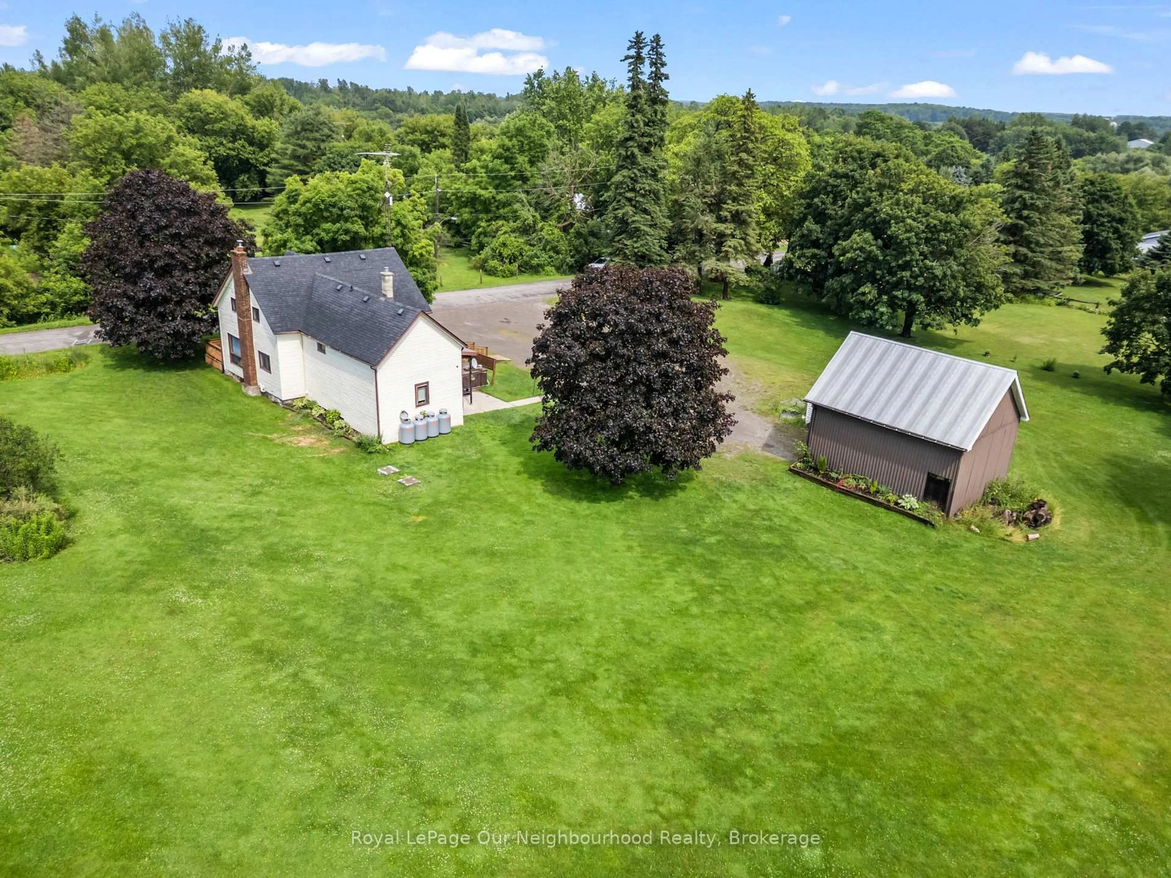A pic from outside/outdoor area/front of a property/back of a property/a pic from drone, unknown for 6 Douglas St, Trent Hills Ontario K0K 3K0