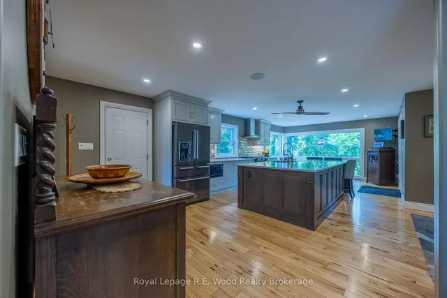 51 Parkwood Dr, Tillsonburg 3