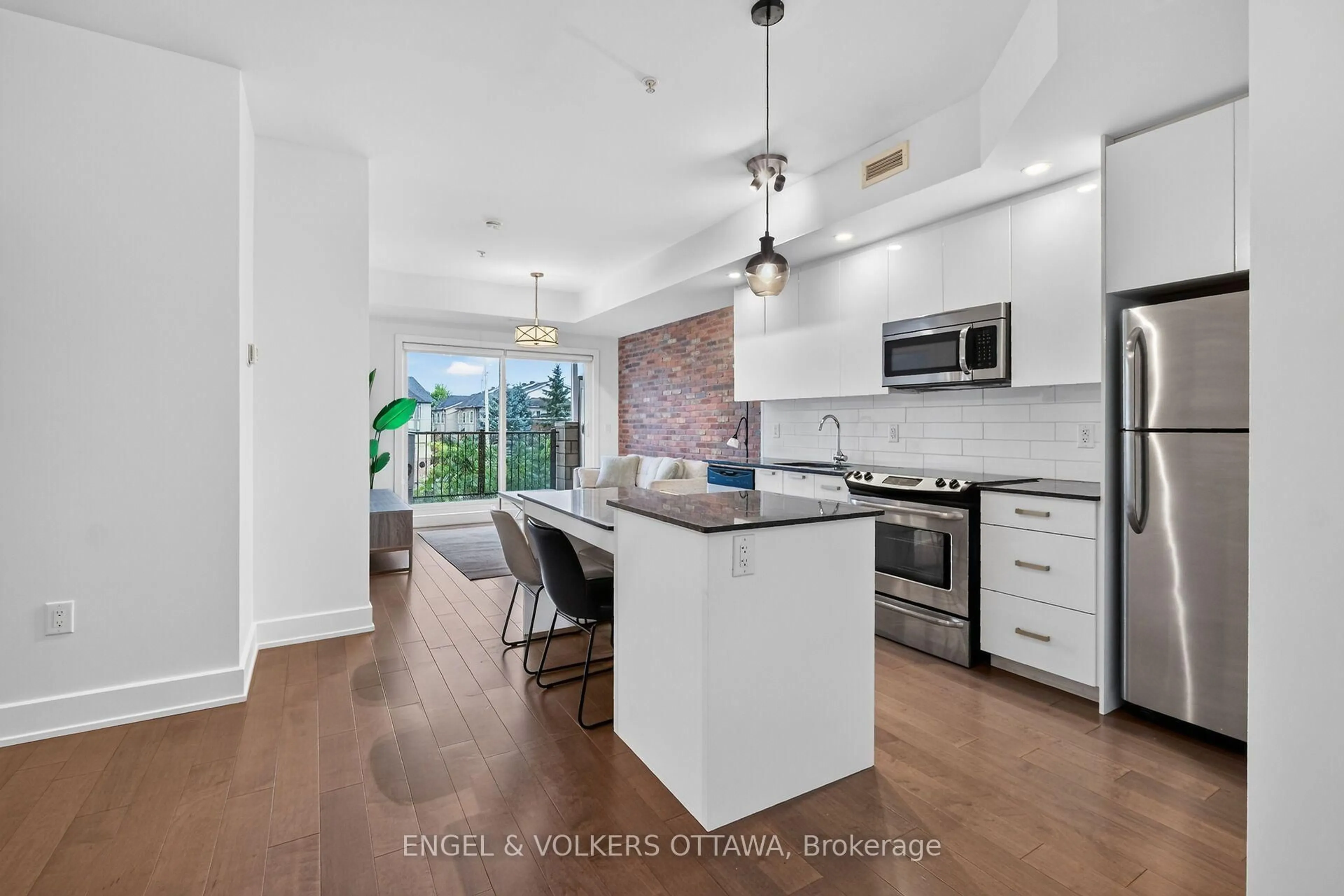 Open concept kitchen, ceramic/tile floor for 2785 Baseline Rd #310, Ottawa Ontario K2H 1G9