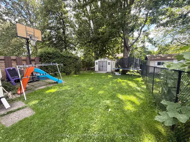 574 Lynwood Dr, Cornwall 3