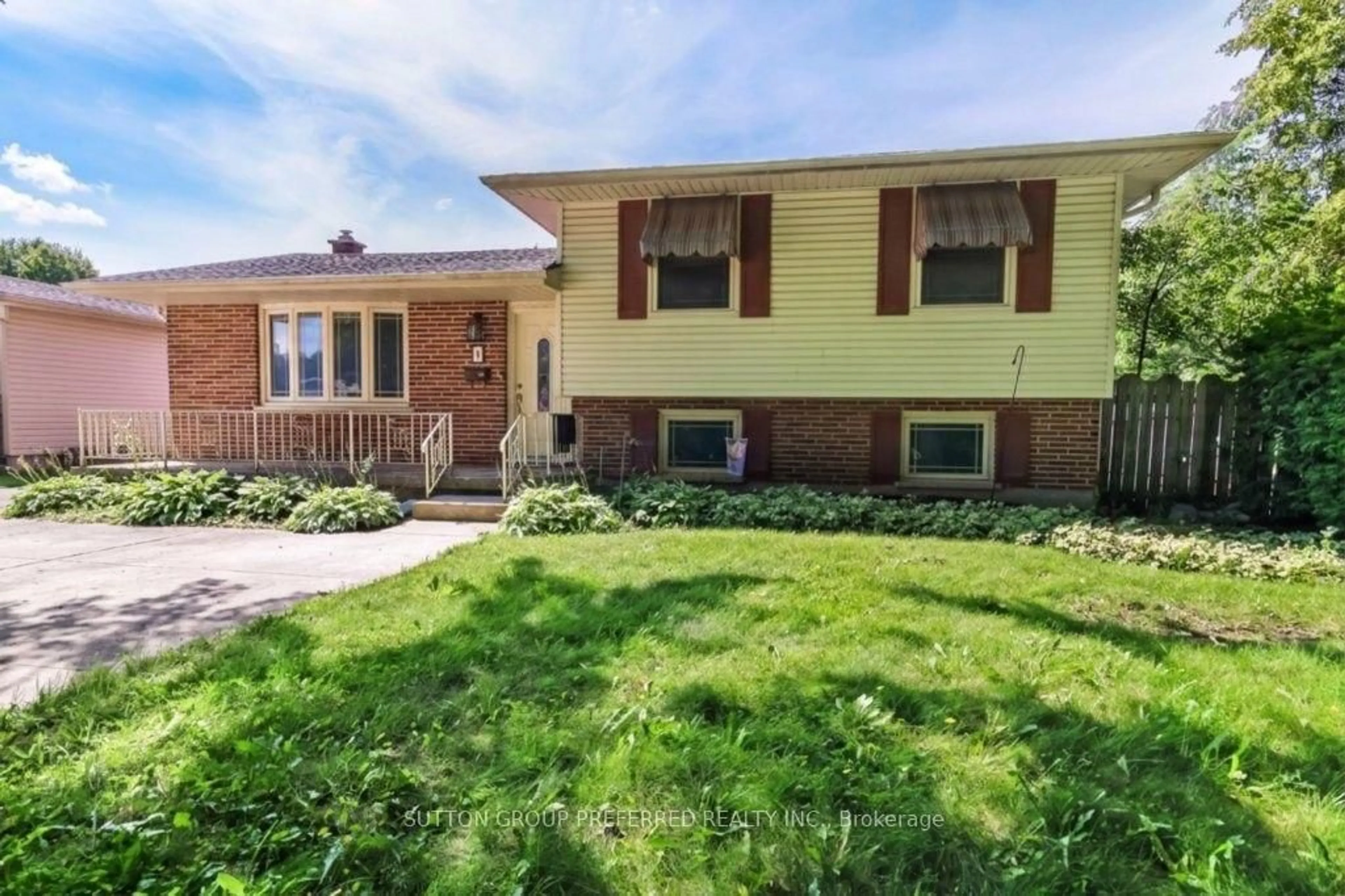Home with brick exterior material, street for 1 Pickwick Pl, London East Ontario N5V 2P6
