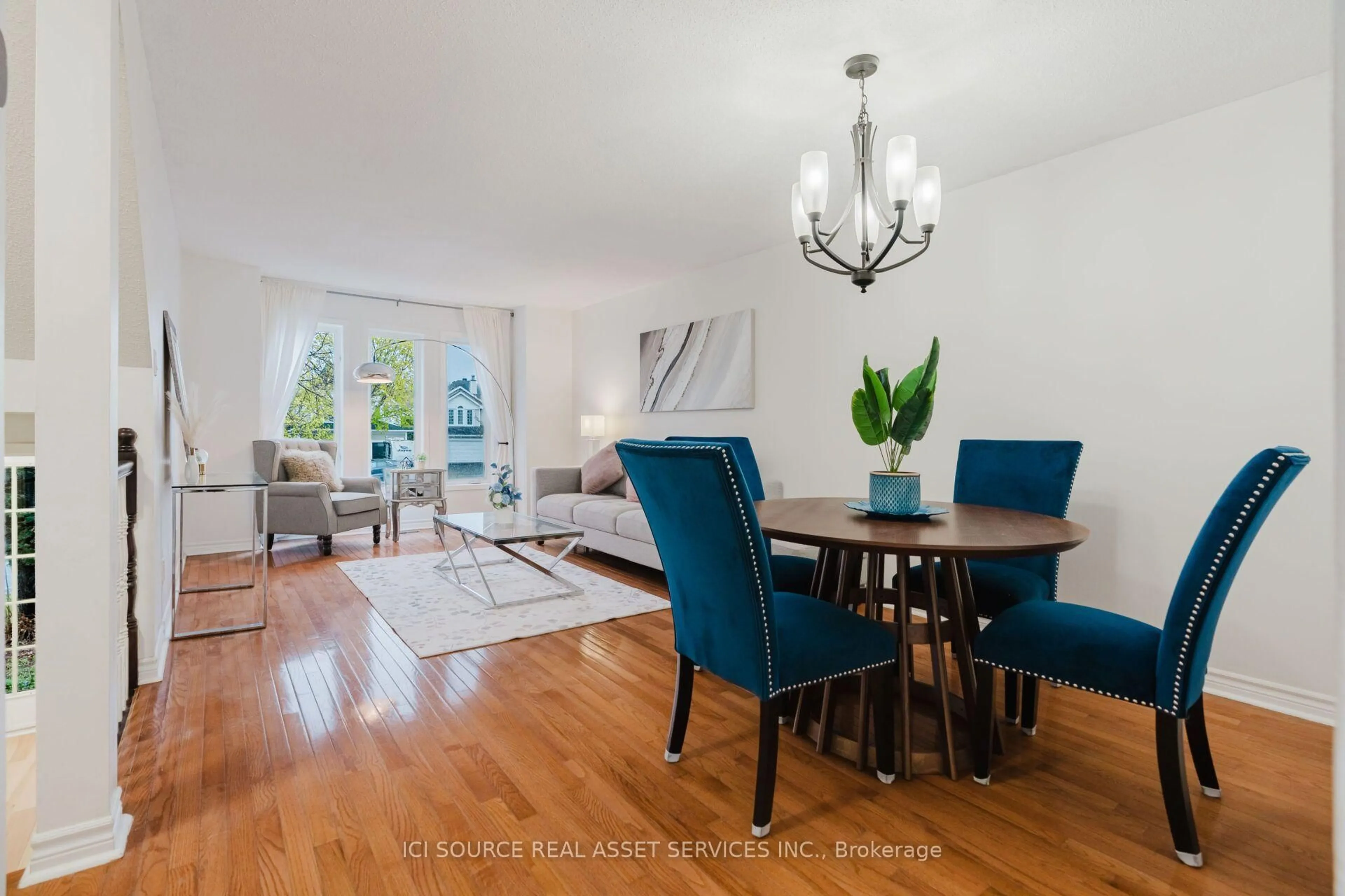 Dining room, wood/laminate floor for 149 Woodgate Way, Ottawa Ontario K2J 4E5