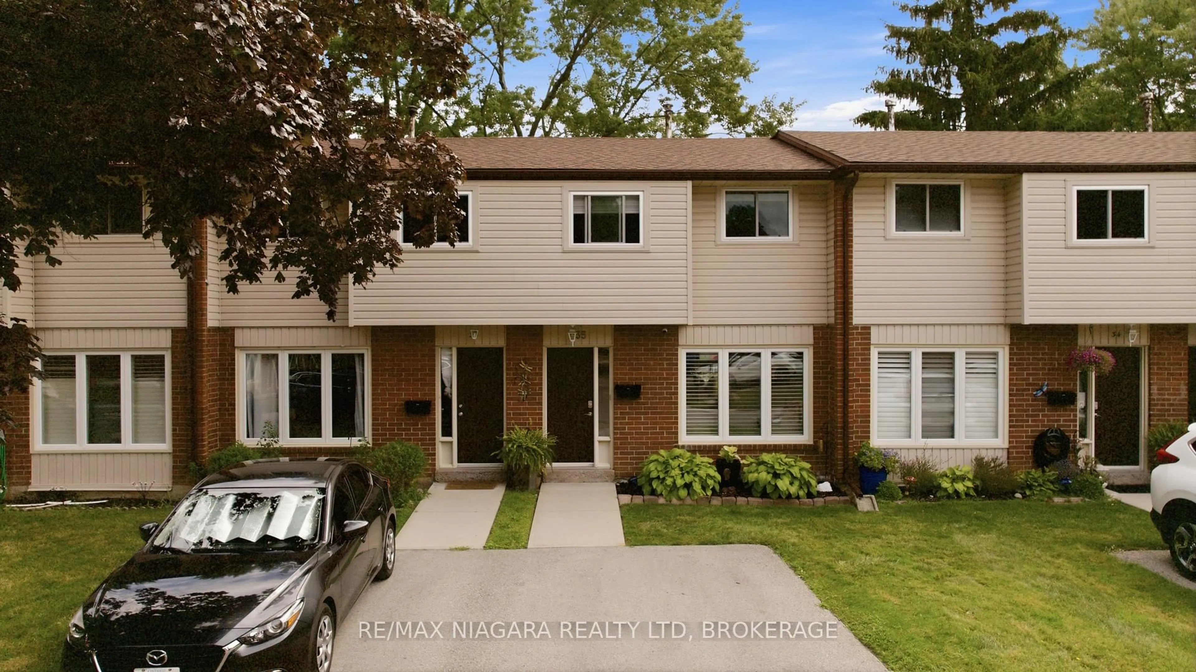 Home with brick exterior material, street for 2 WEIDEN St #35, St. Catharines Ontario L2M 6W5