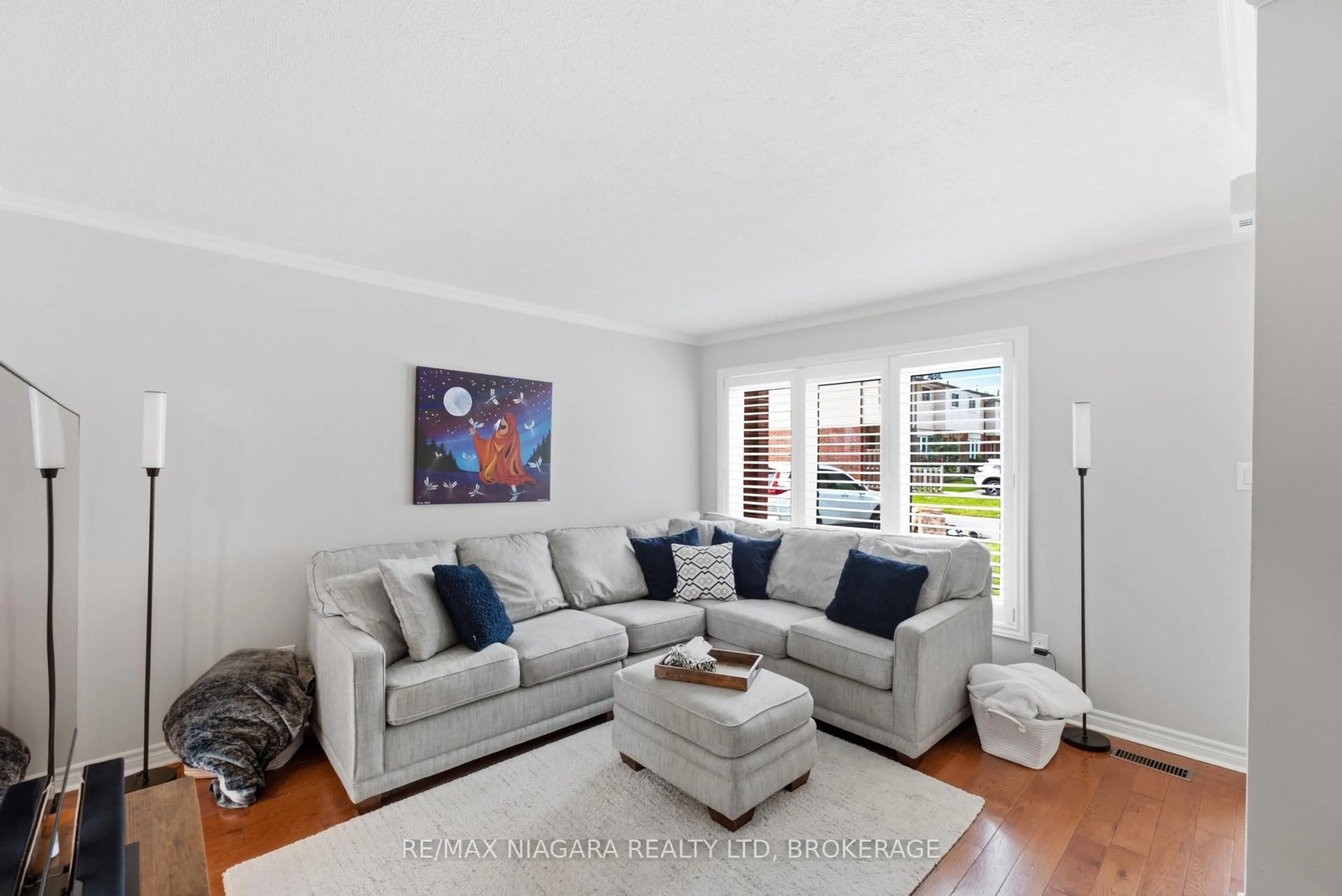 Living room with furniture, unknown for 2 WEIDEN St #35, St. Catharines Ontario L2M 6W5