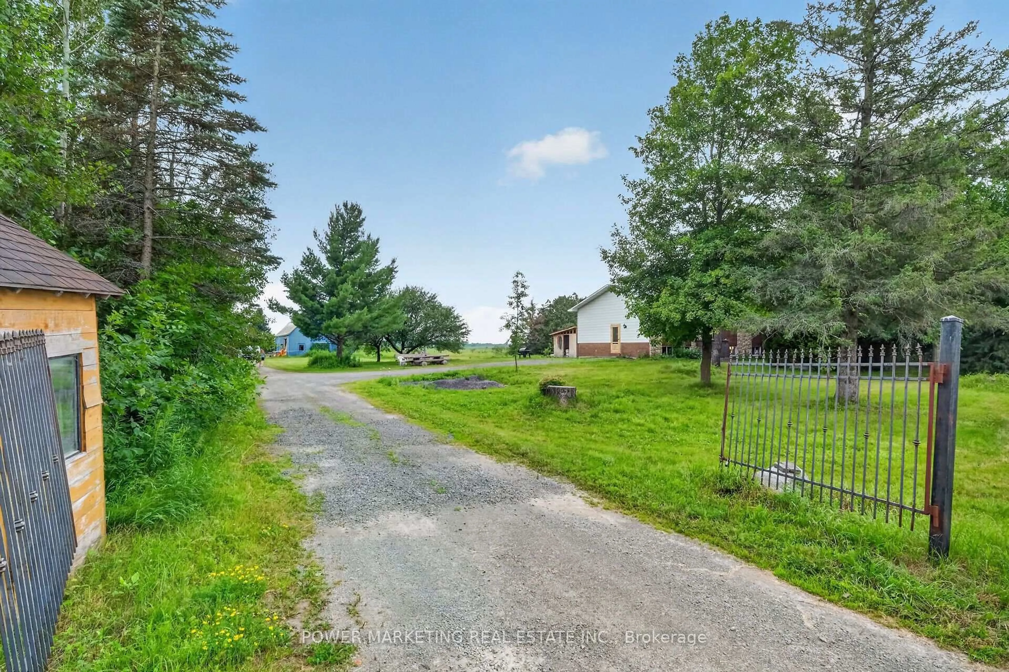 A pic from outside/outdoor area/front of a property/back of a property/a pic from drone, street for 4828 Frank Kenny Rd, Vars Ontario K0A 3H0
