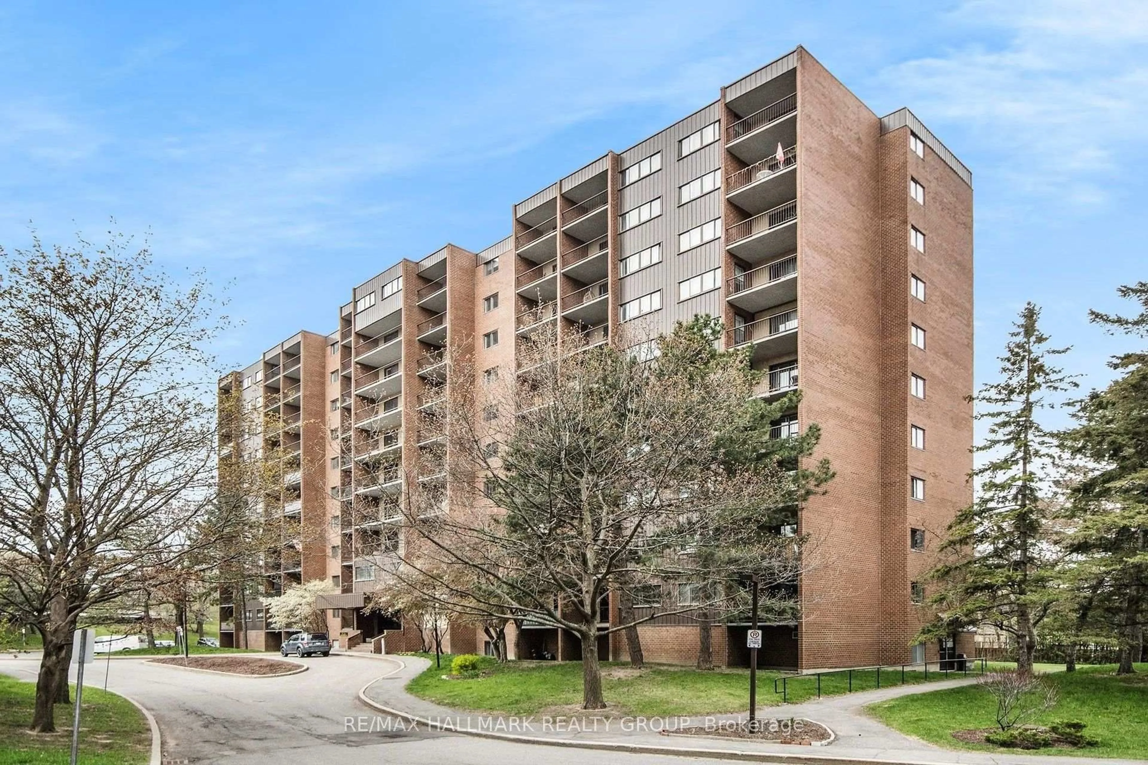 Unknown for 2630 Southvale Cres #401, Ottawa Ontario K1B 4S8