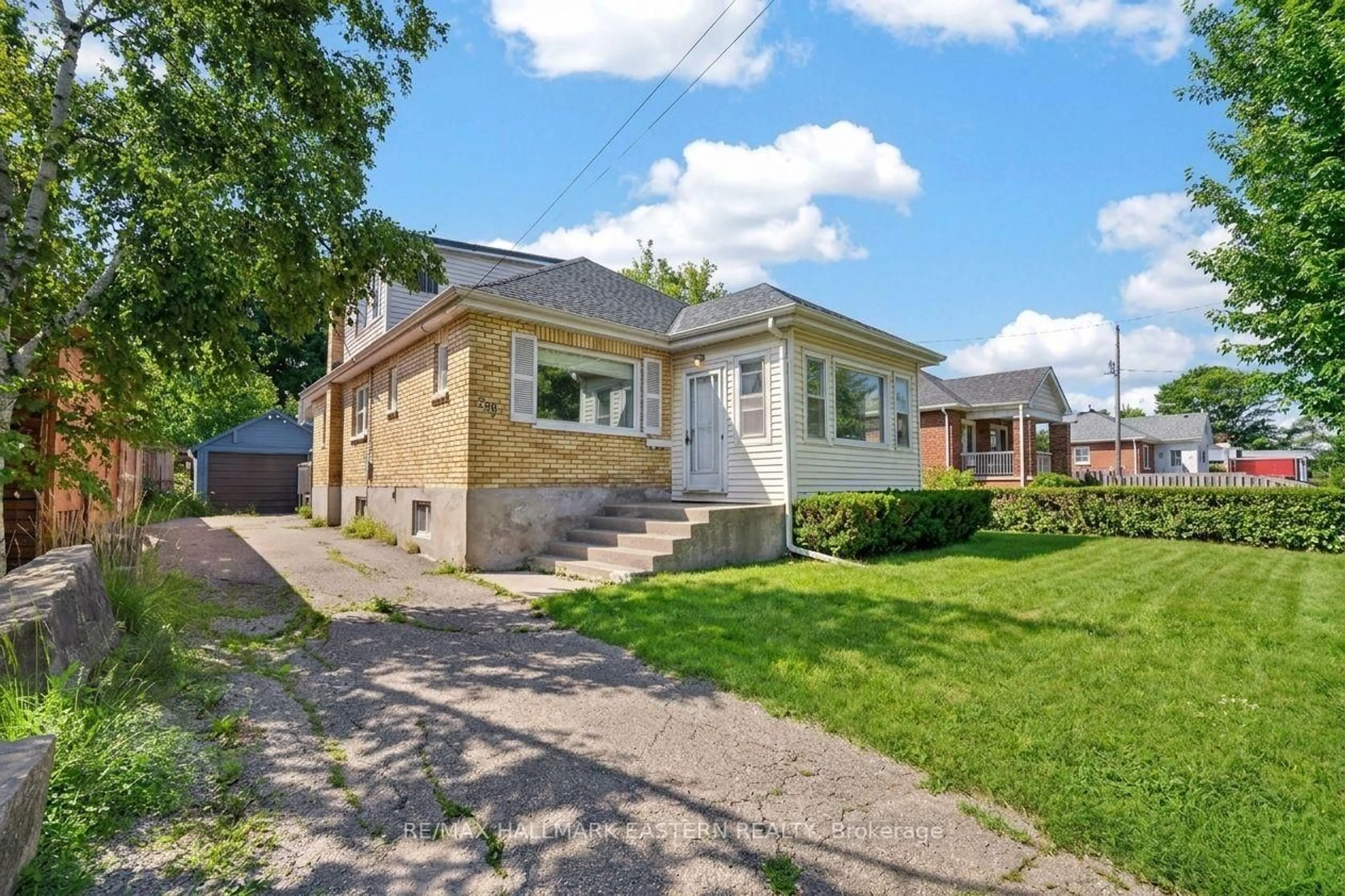 Unknown for 599 Donegal St, Peterborough Ontario K9H 4M3