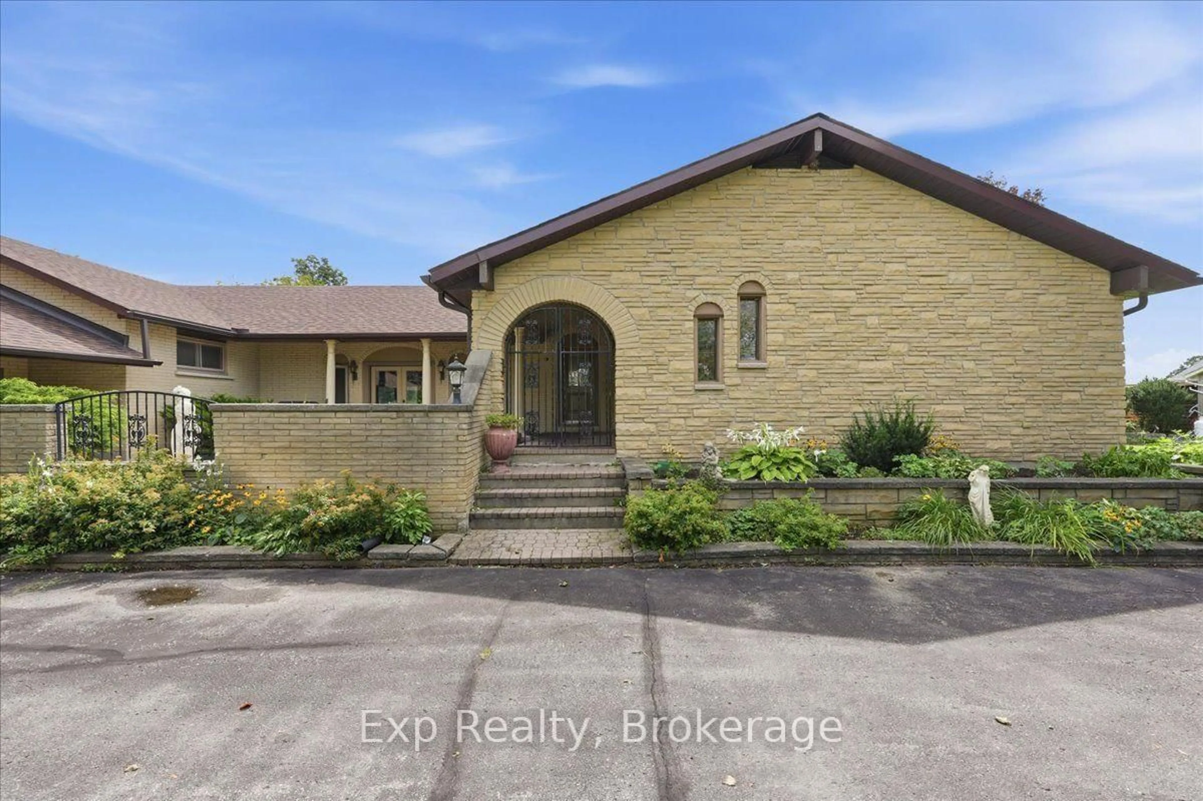 Unknown for 126 Casey Rd, Belleville Ontario K8N 4Z6