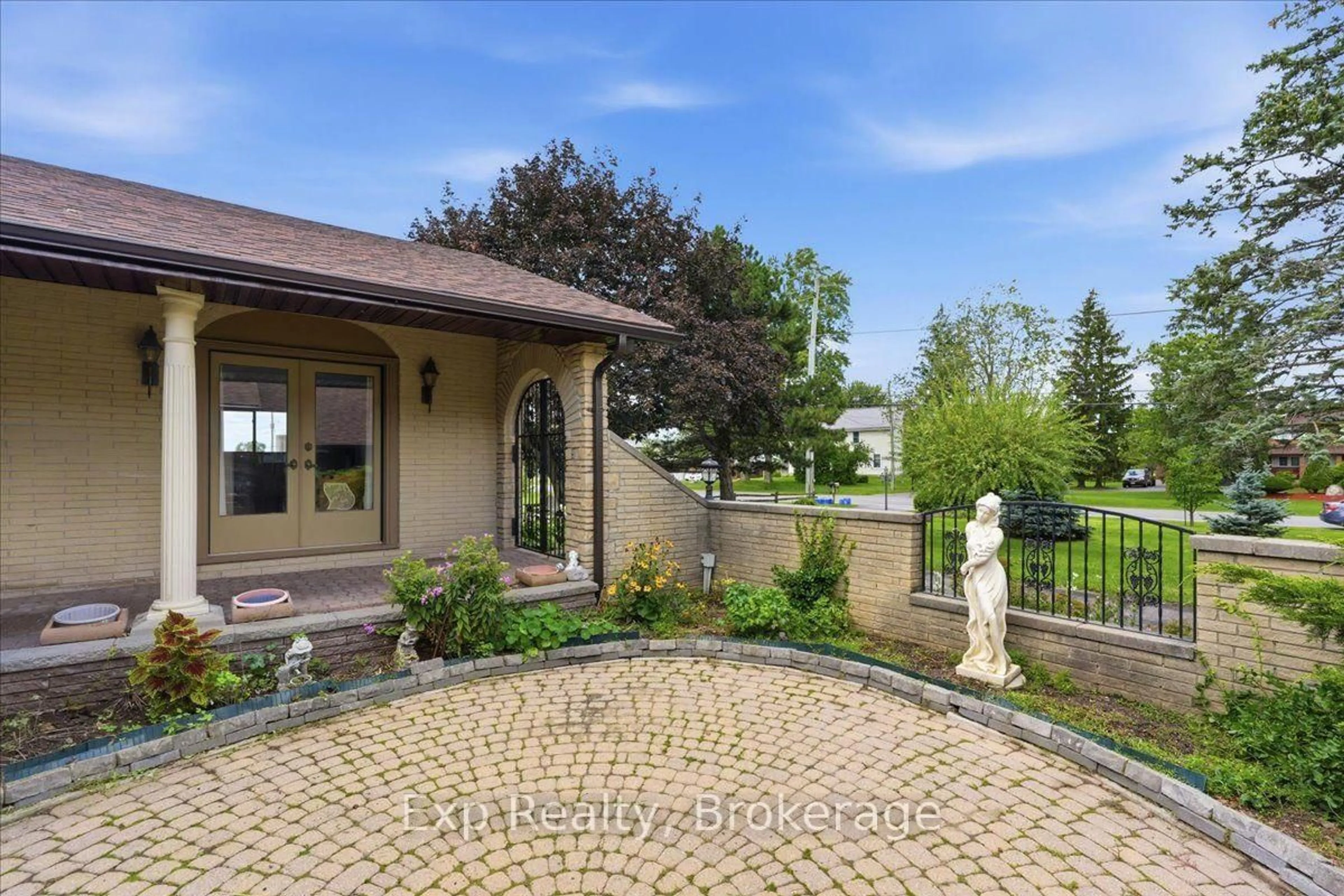 Patio, unknown for 126 Casey Rd, Belleville Ontario K8N 4Z6