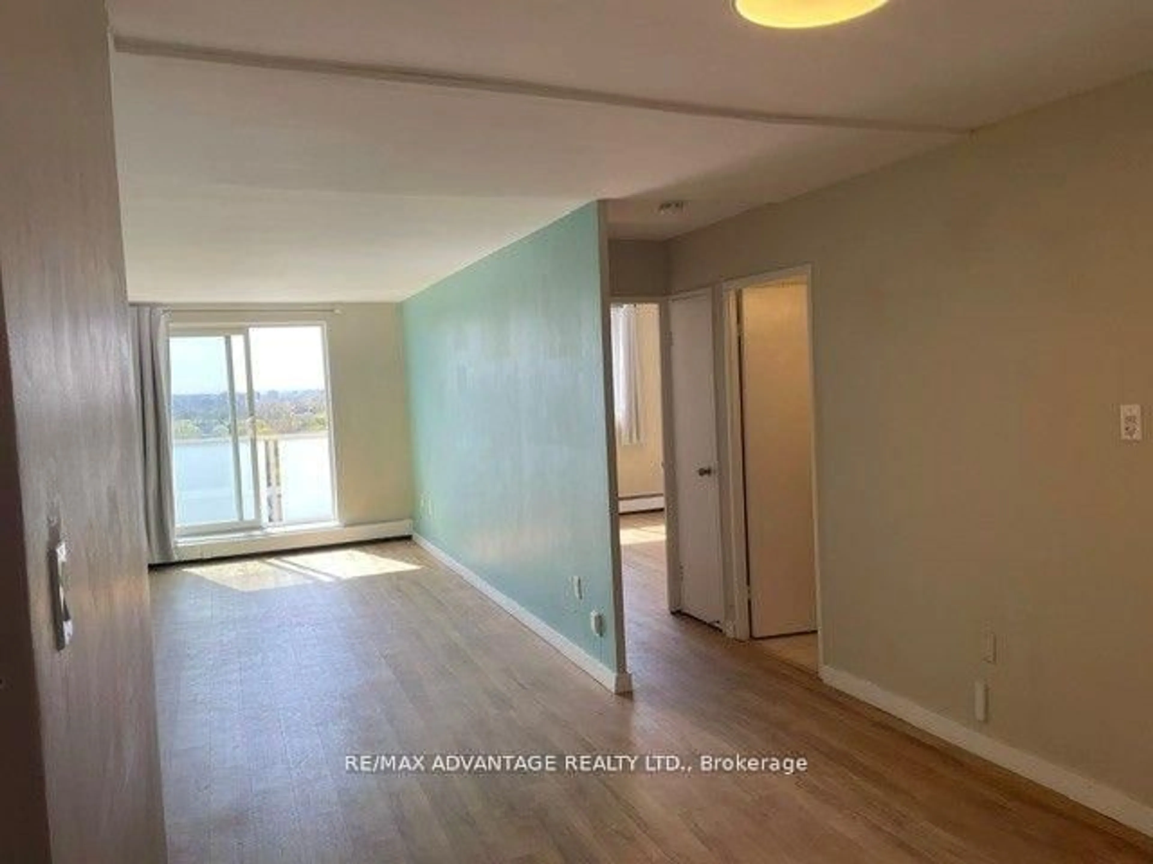 A pic of a room for 563 Mornington Ave #1103, London East Ontario N5Y 4T8