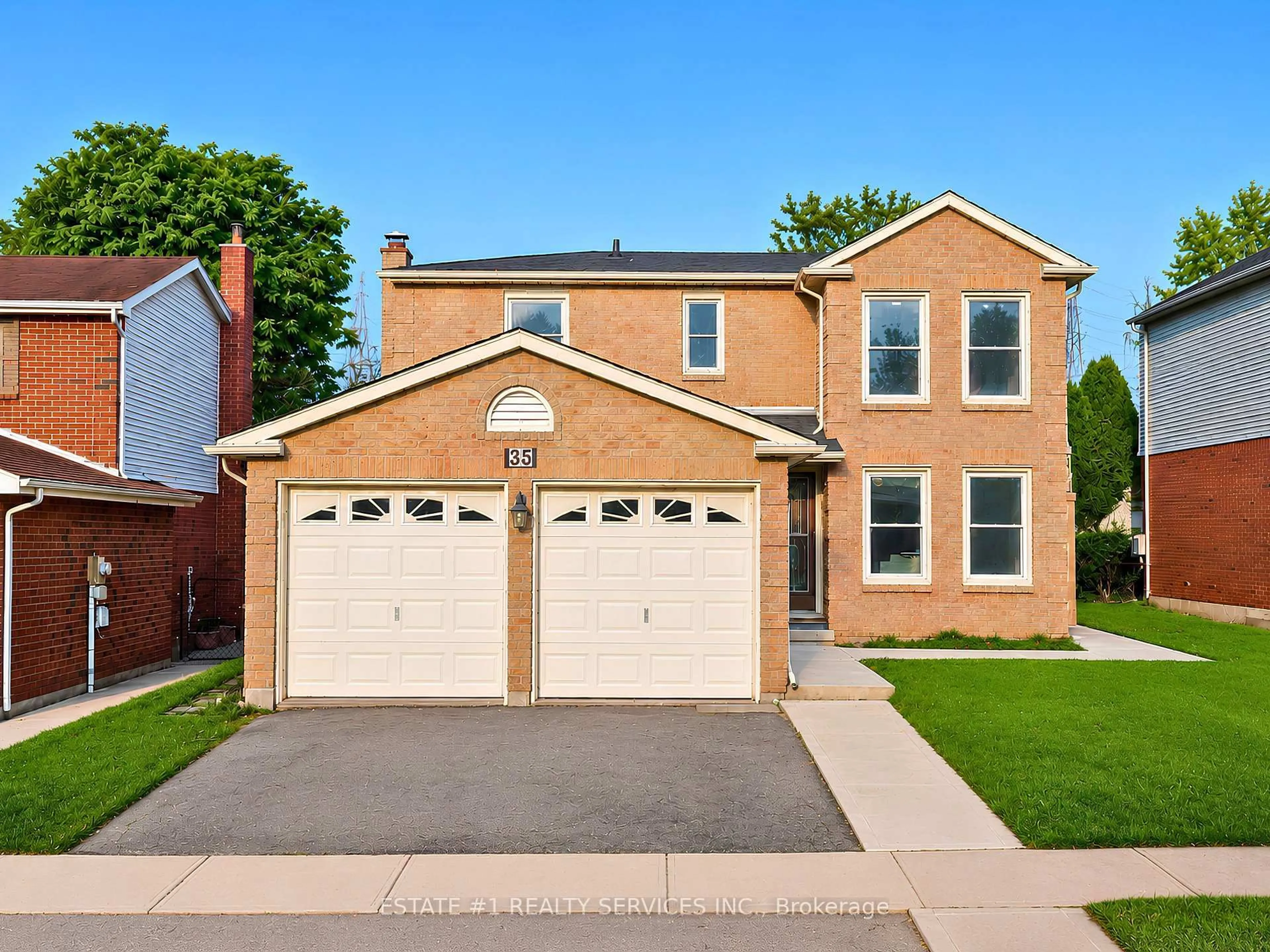 Home with brick exterior material, street for 35 Golden Meadow Dr, Kitchener Ontario N2N 2L9