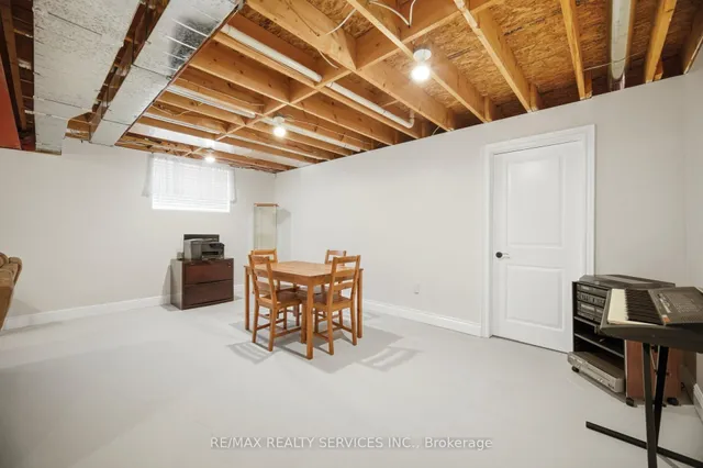 195 Burleigh Rd, Fort Erie 4