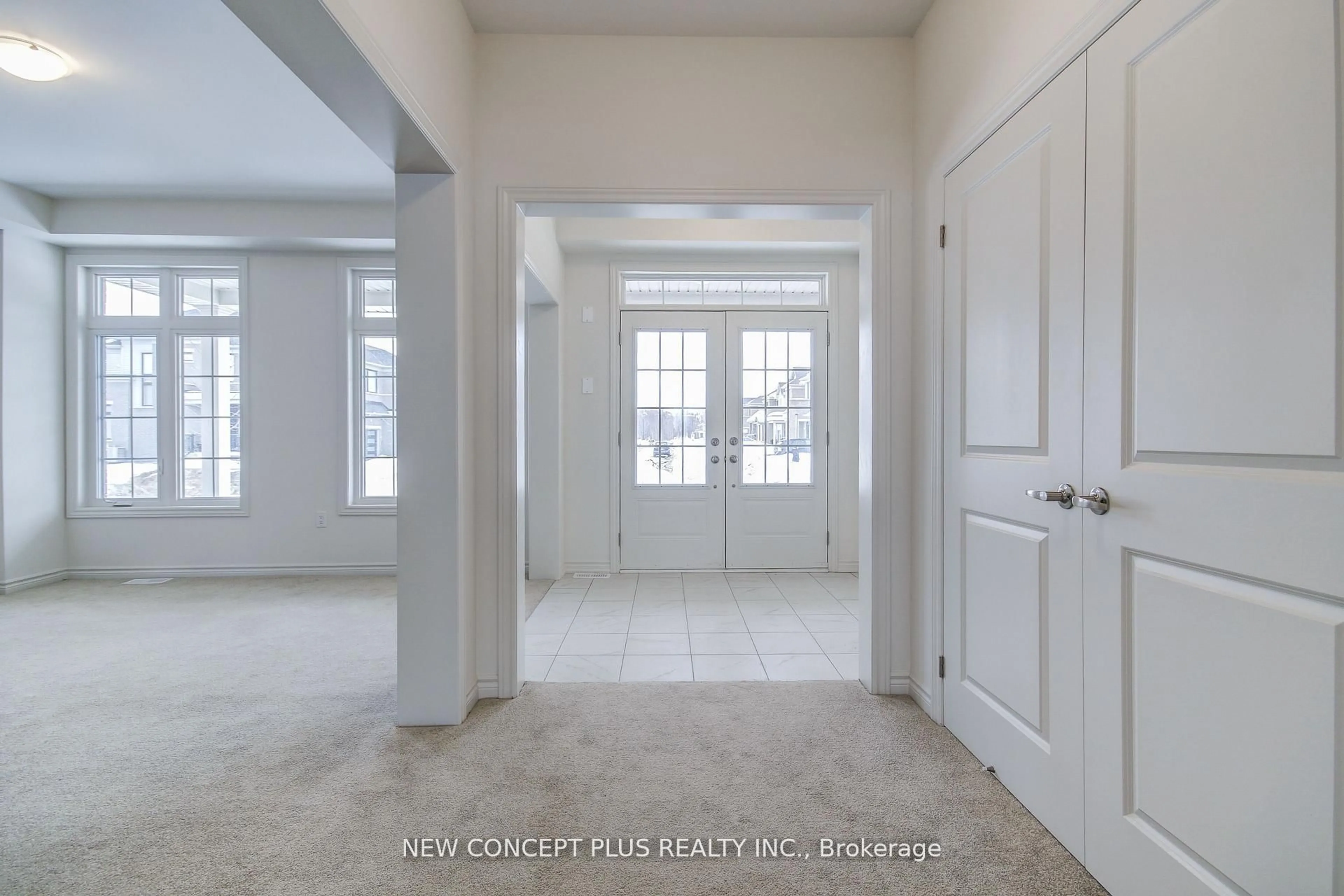 Indoor entryway for 220 Rea Dr, Centre Wellington Ontario N1M 0H5