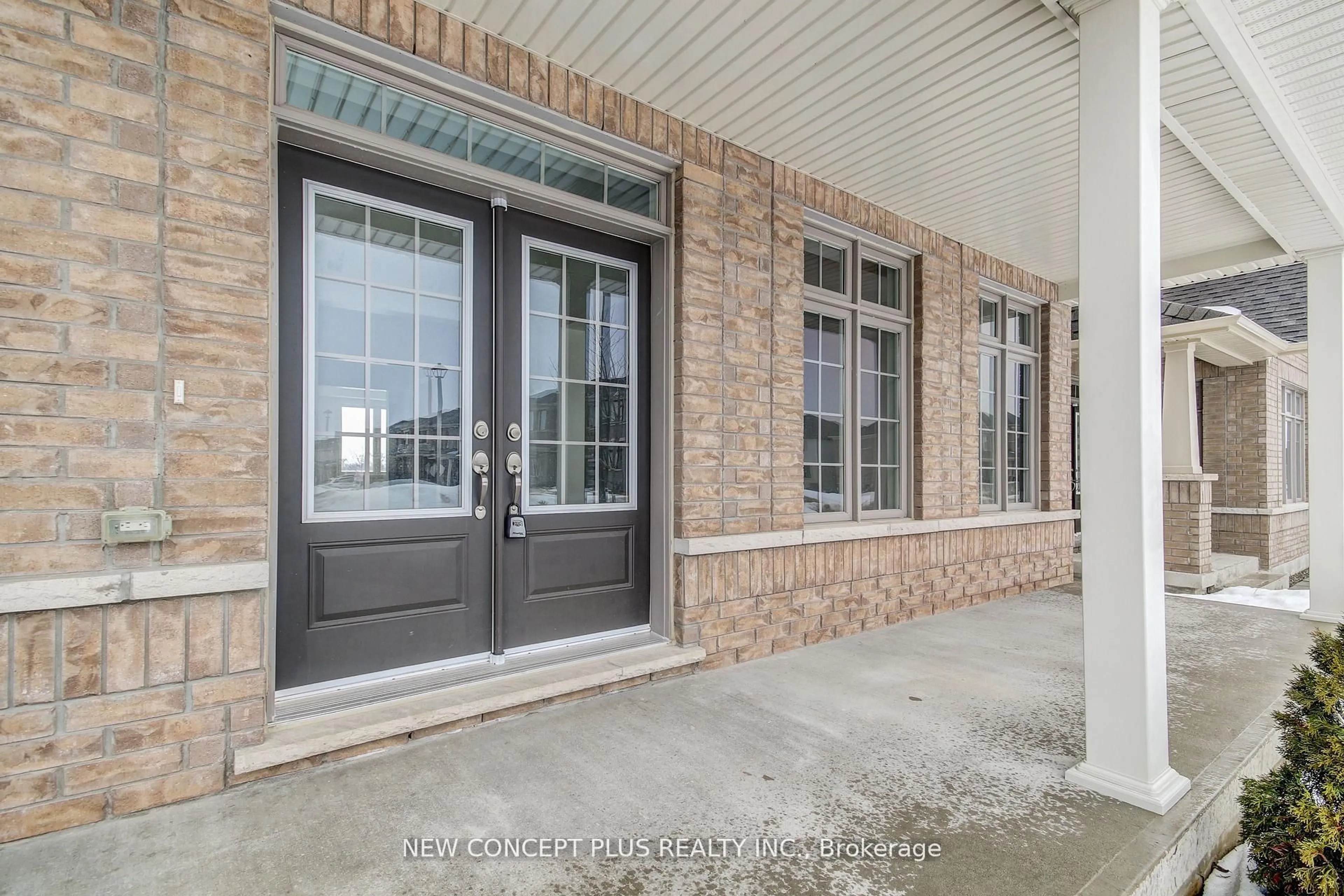 Indoor entryway for 220 Rea Dr, Centre Wellington Ontario N1M 0H5