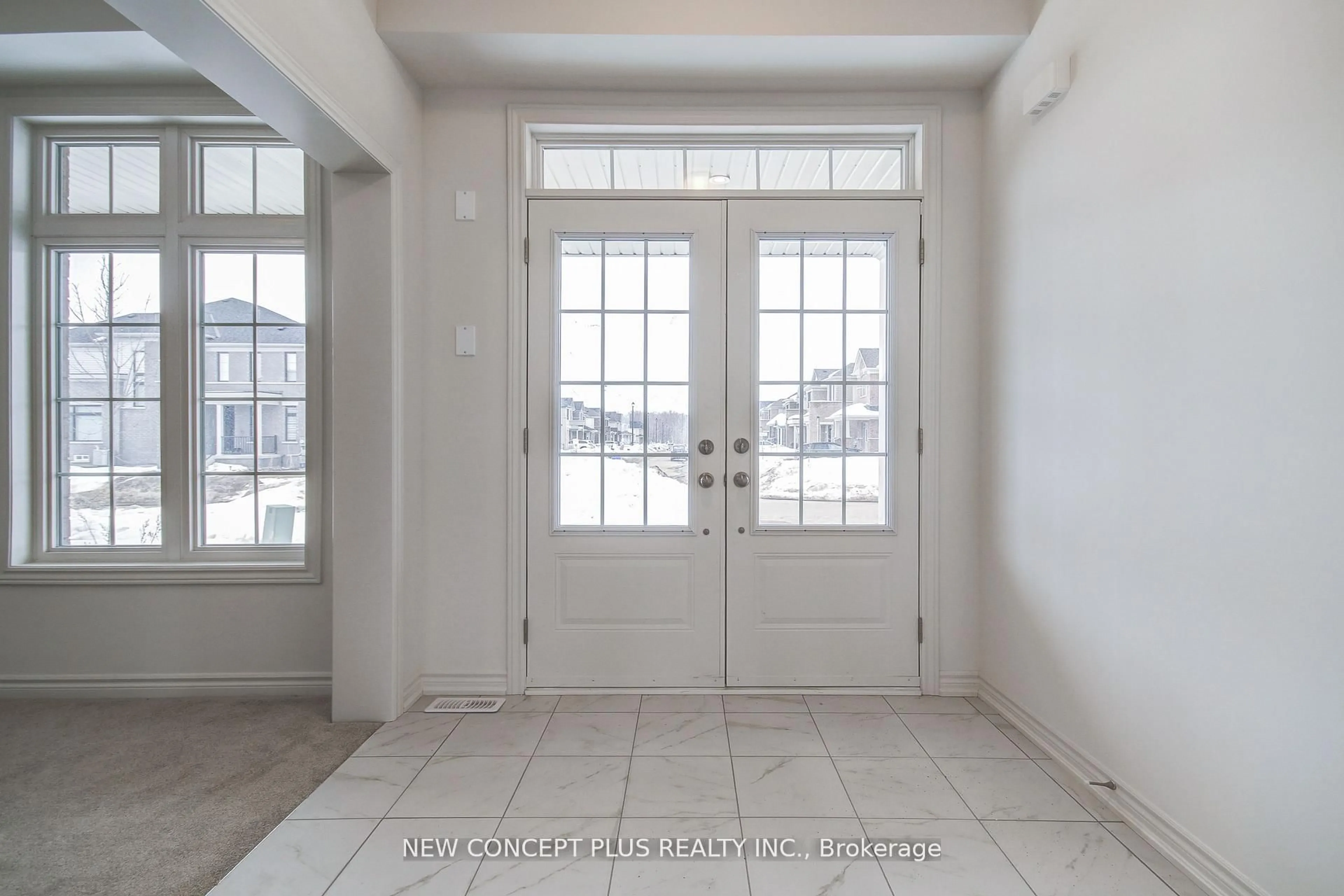 Indoor entryway for 220 Rea Dr, Centre Wellington Ontario N1M 0H5