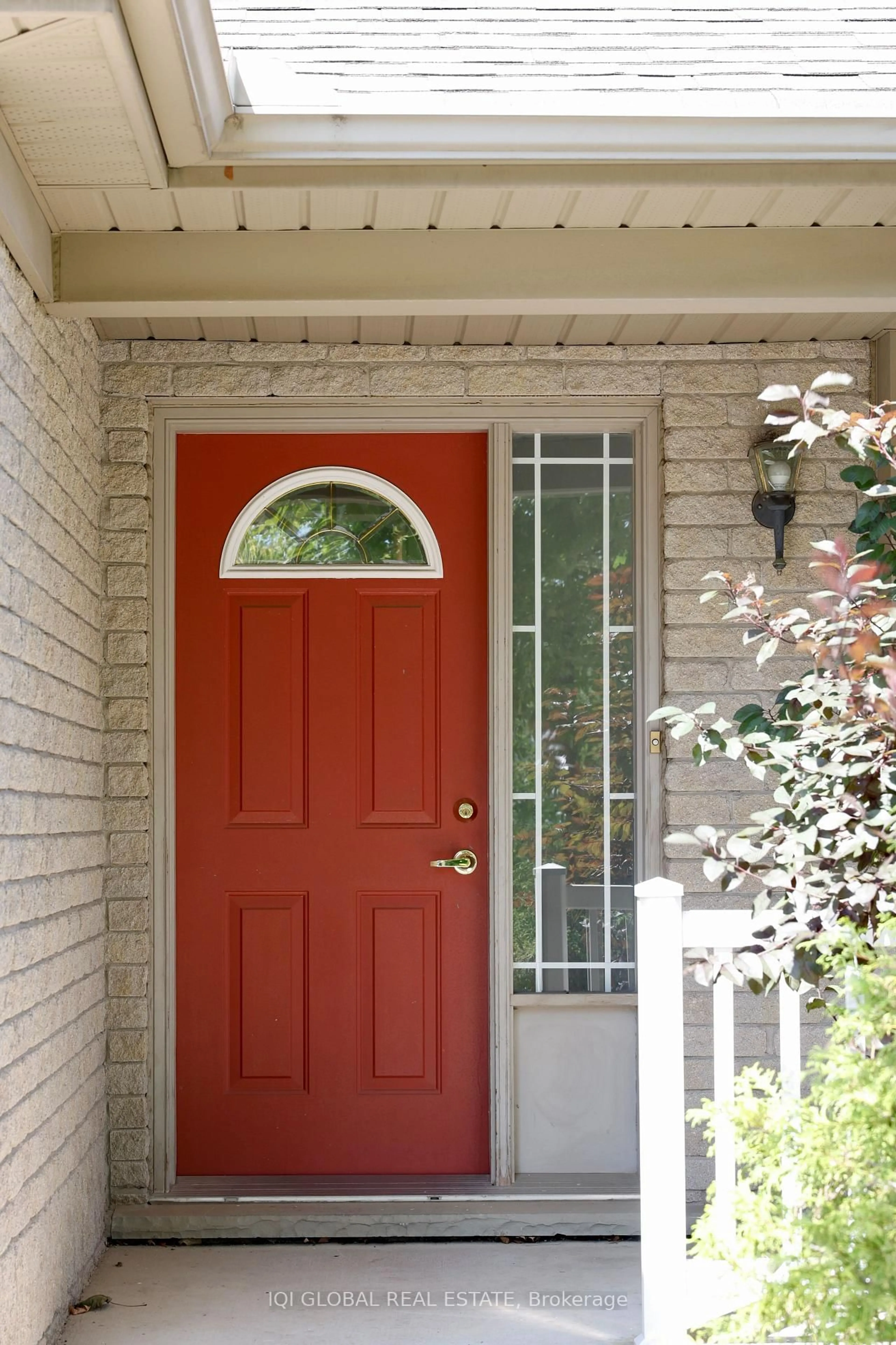 Home with vinyl exterior material, street for 881 Blacksmith St, London North Ontario N6H 5R5