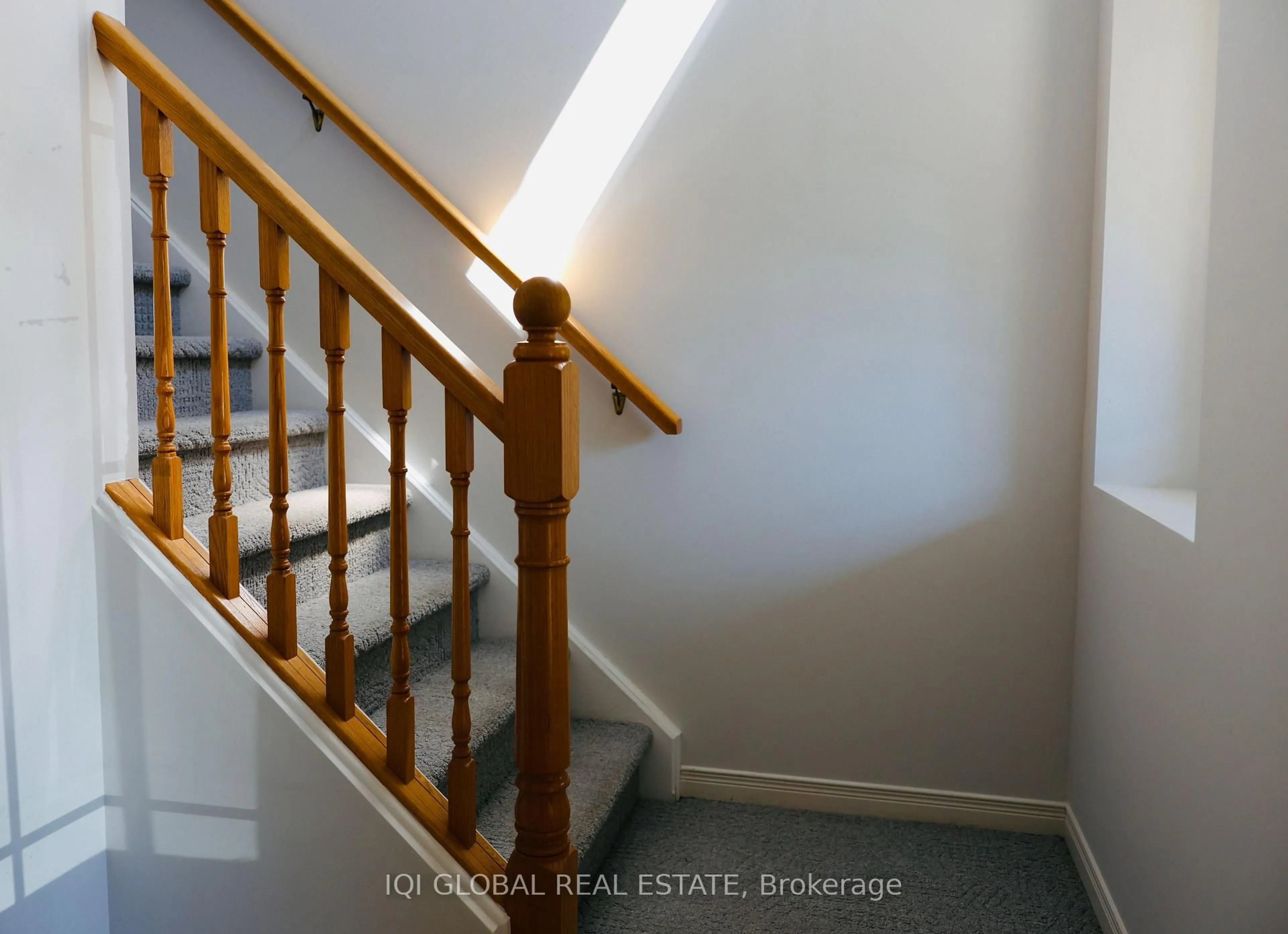 Stairs for 881 Blacksmith St, London North Ontario N6H 5R5