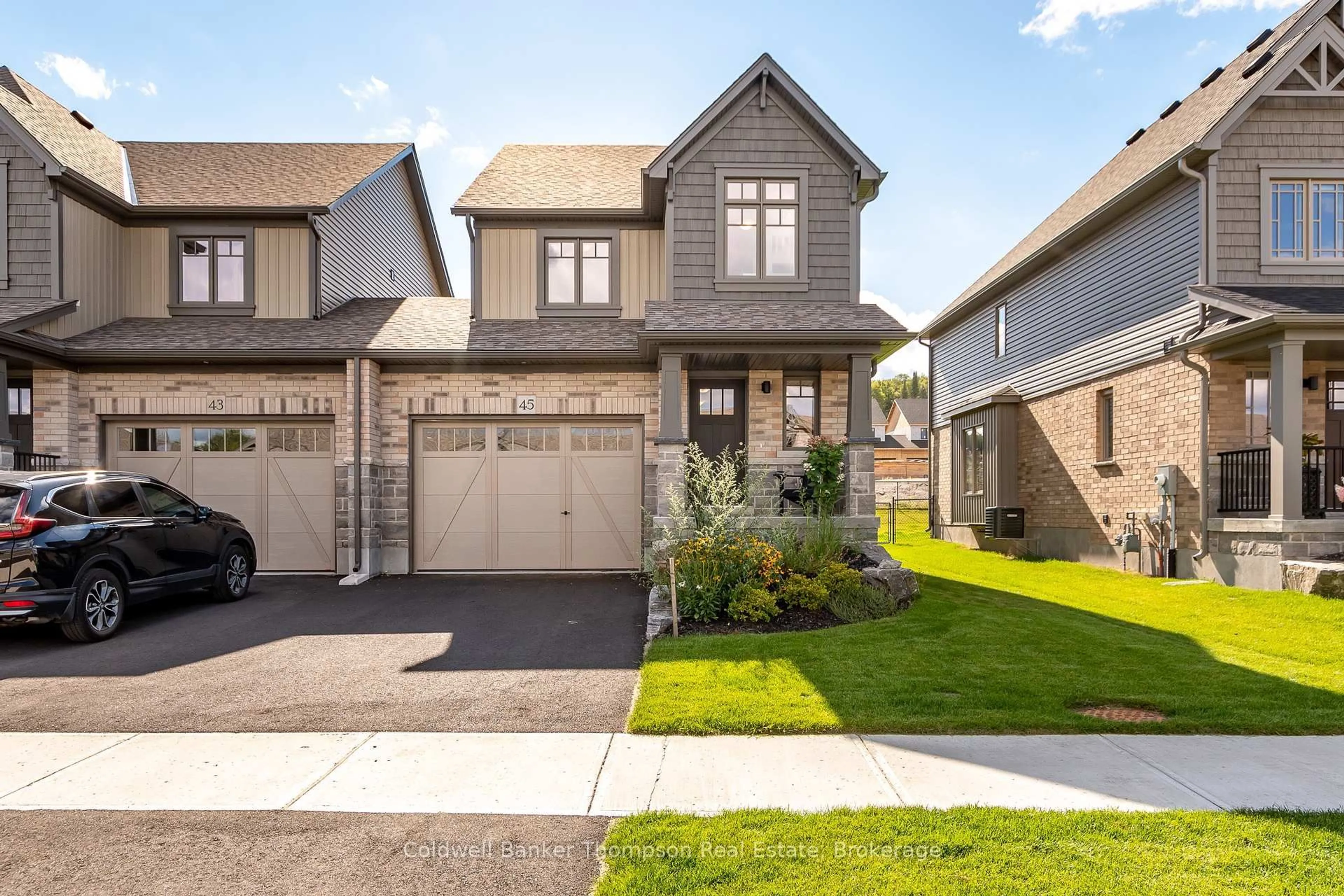 Home with brick exterior material, street for 45 Charles Morley Blvd, Huntsville Ontario P1H 0G5