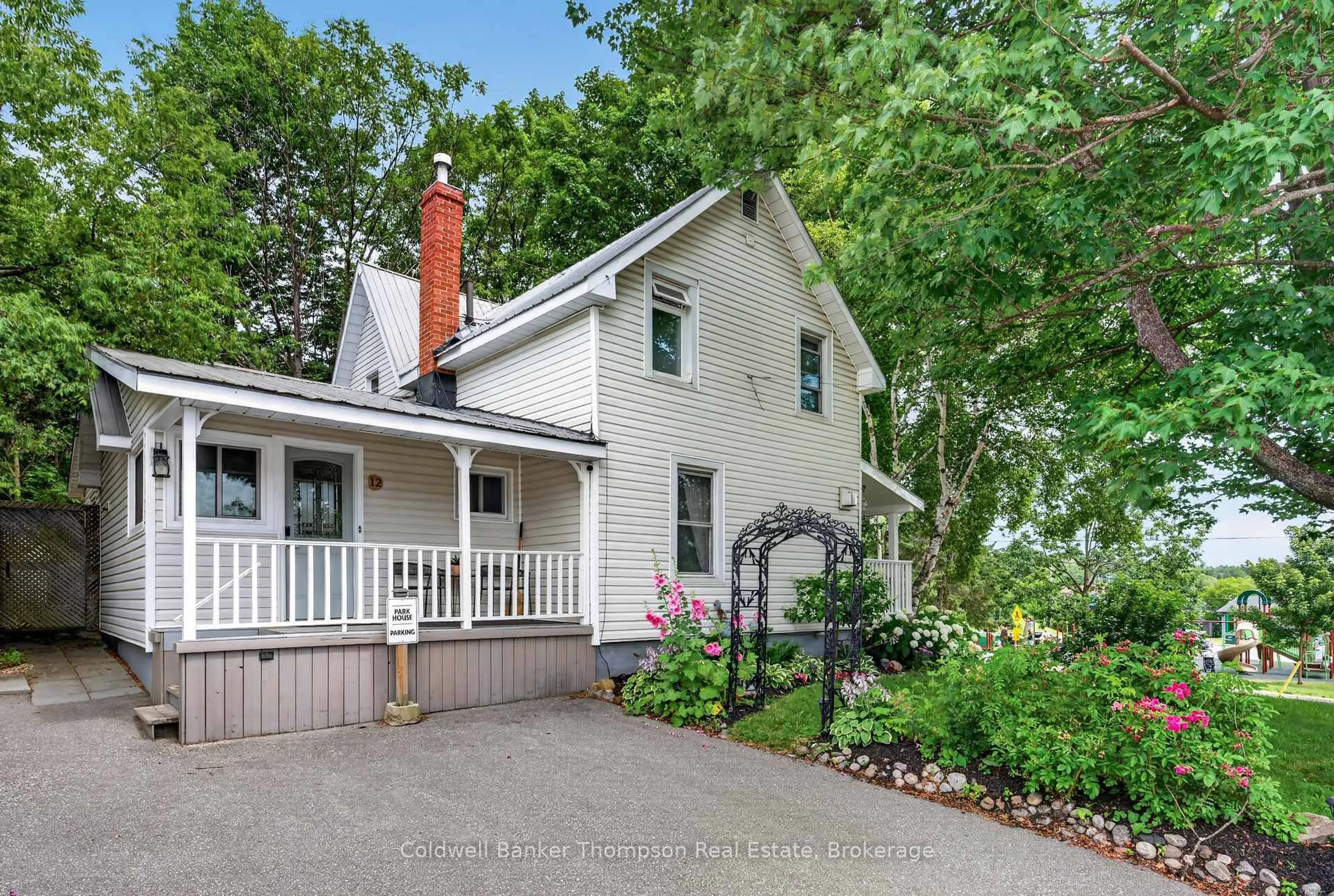 Unknown for 12 Caroline St, Huntsville Ontario P1H 2B4