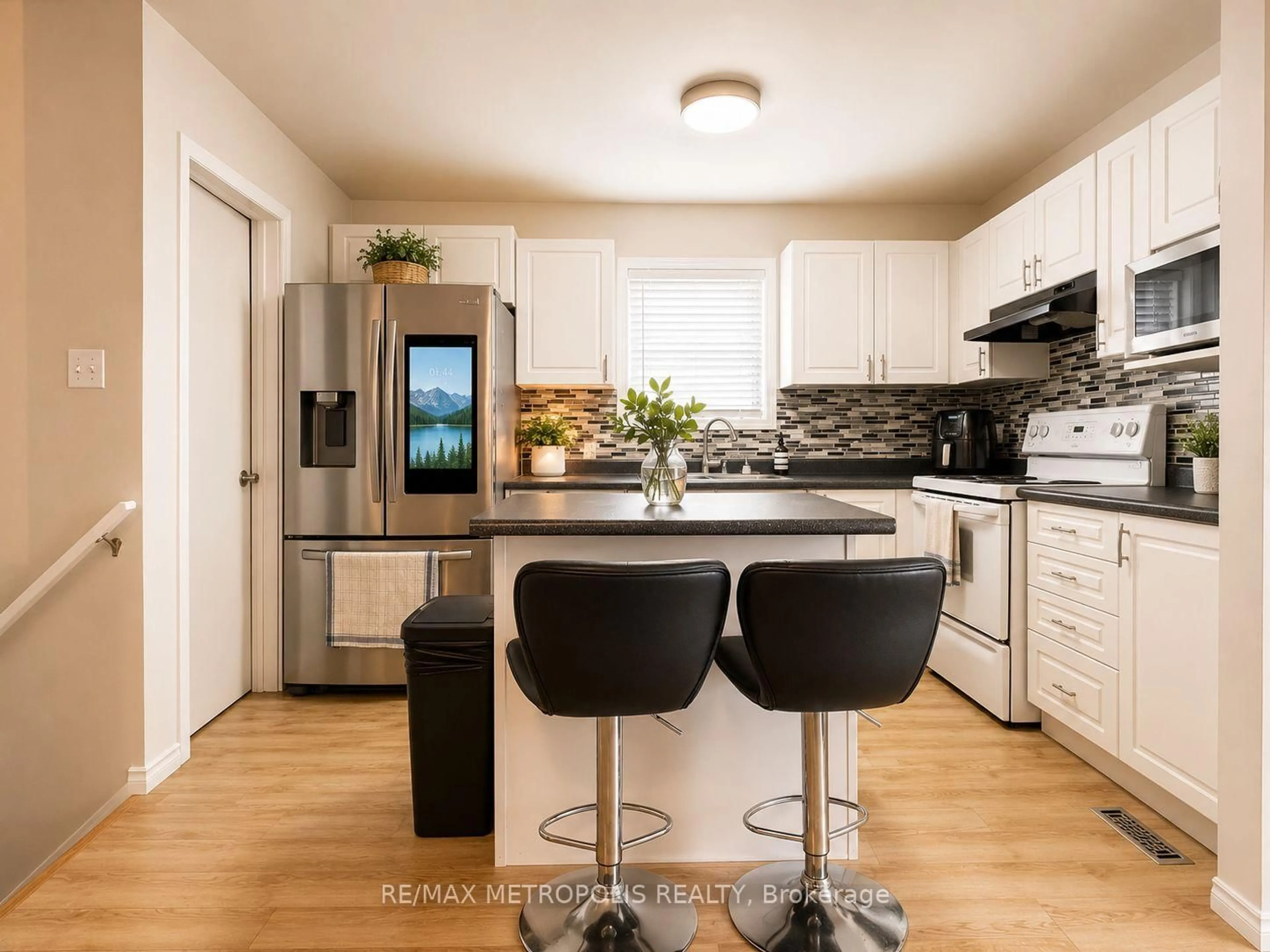 Open concept kitchen, unknown for 35 Phair Cres, London South Ontario N5Z 5B5