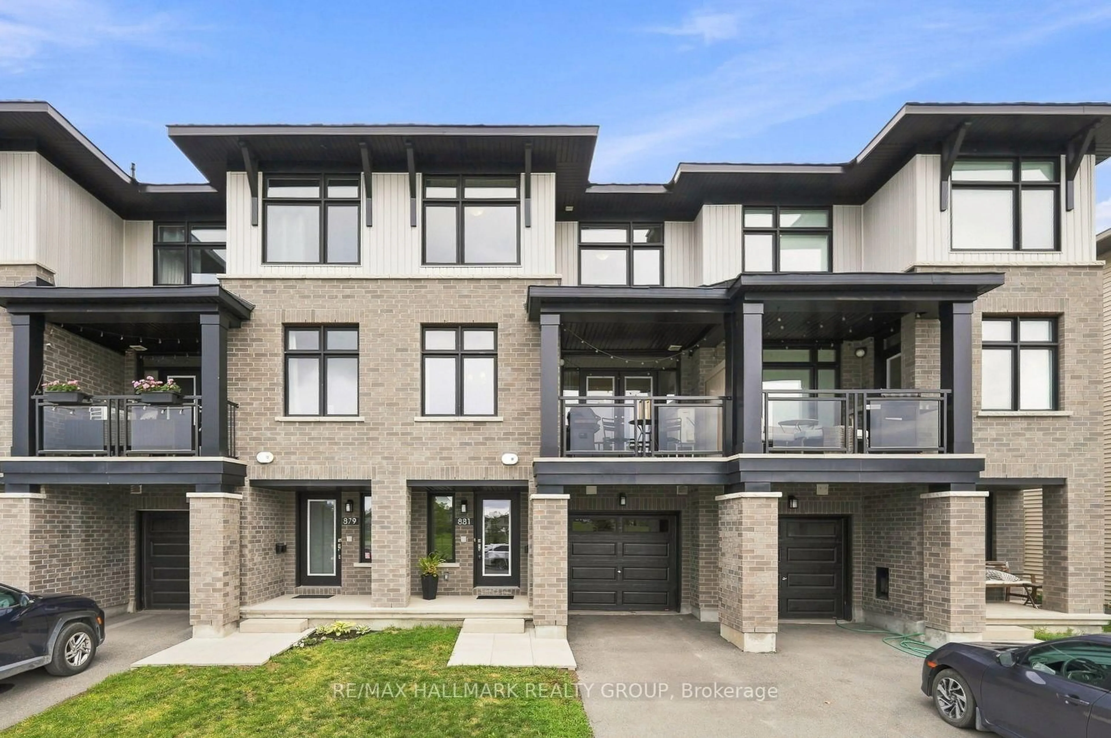 Home with brick exterior material, street for 881 Couloir Rd, Ottawa Ontario K1W 0P5